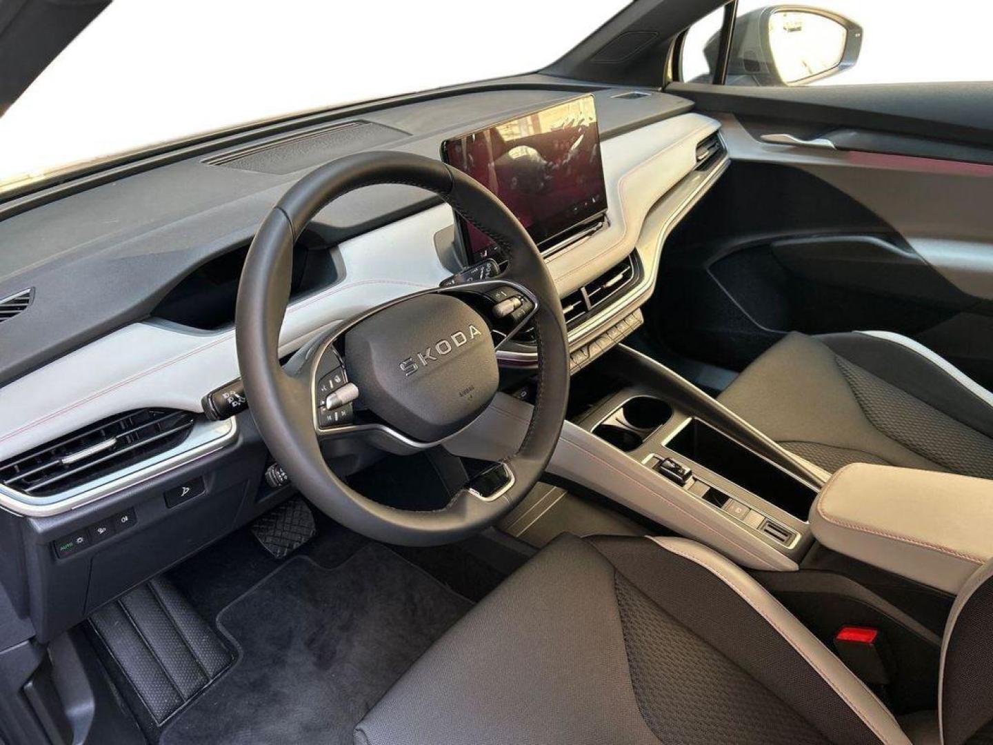 Skoda Elroq 60 63 kWh 150 kW (204 CV)
