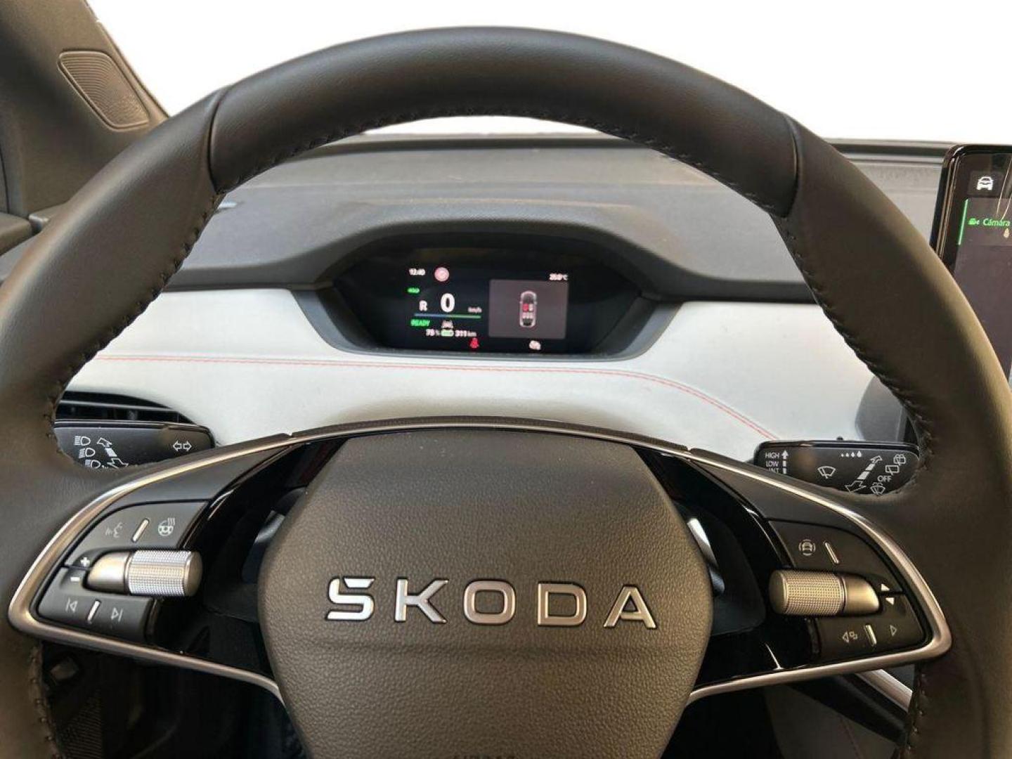 Skoda Elroq 60 63 kWh 150 kW (204 CV)
