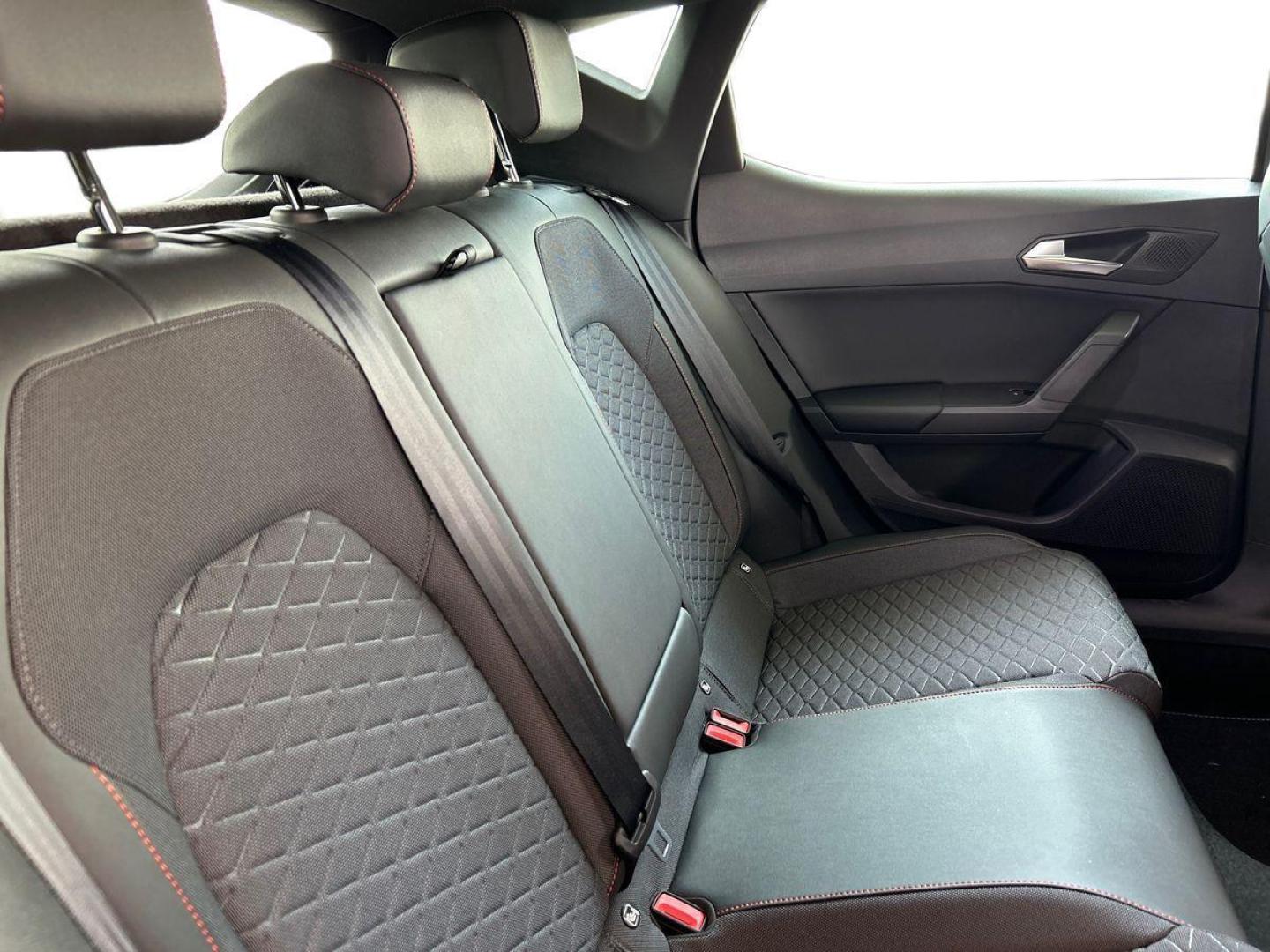 SEAT Leon 1.5 eTSI S&S FR Special Edition DSG 110 kW (150 CV)