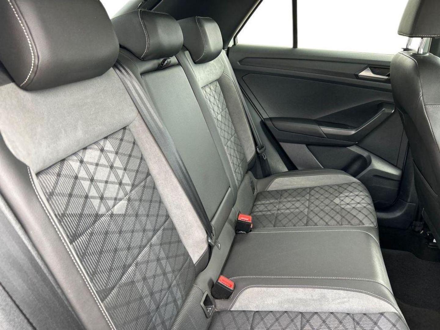 Volkswagen T-Roc R-Line 1.5 TSI 110 kW (150 CV) DSG