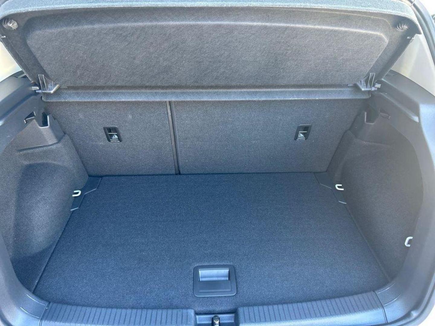 Volkswagen T-Cross Advance 1.0 TSI 70 kW (95 CV)