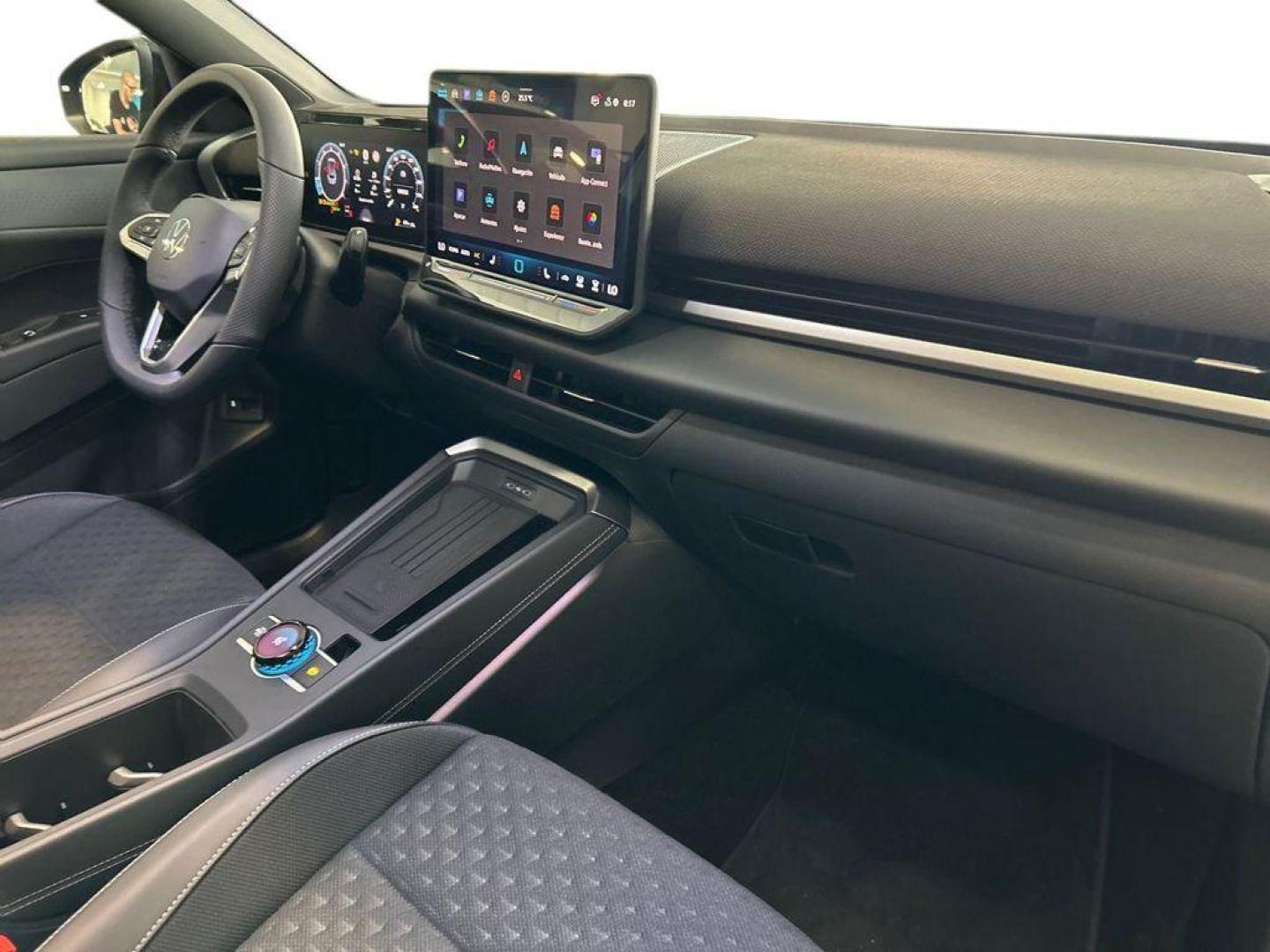 Volkswagen T-Roc R-Line 1st Edition 1.5 eTSI 110 kW (150 CV) DSG