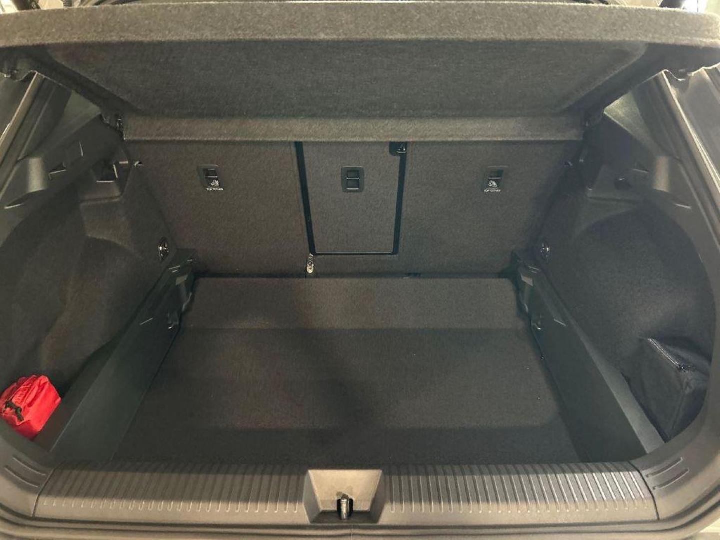 Volkswagen T-Roc R-Line 1st Edition 1.5 eTSI 110 kW (150 CV) DSG