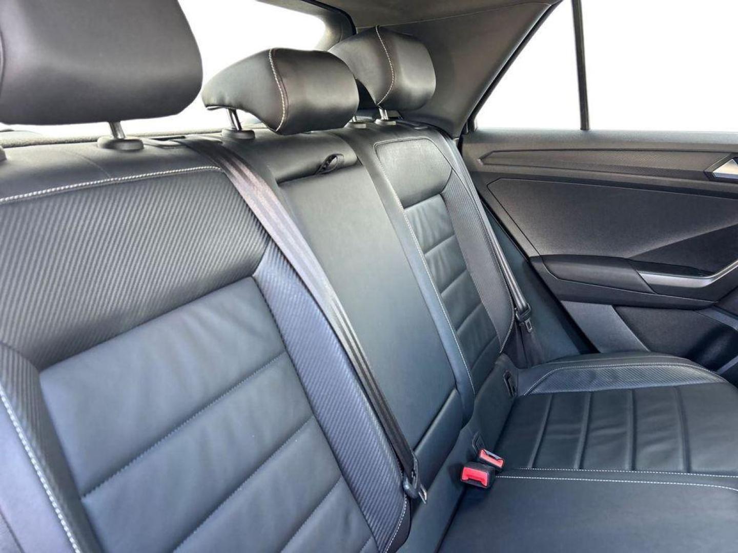 Volkswagen T-Roc R-Line 1.5 TSI 110 kW (150 CV) DSG