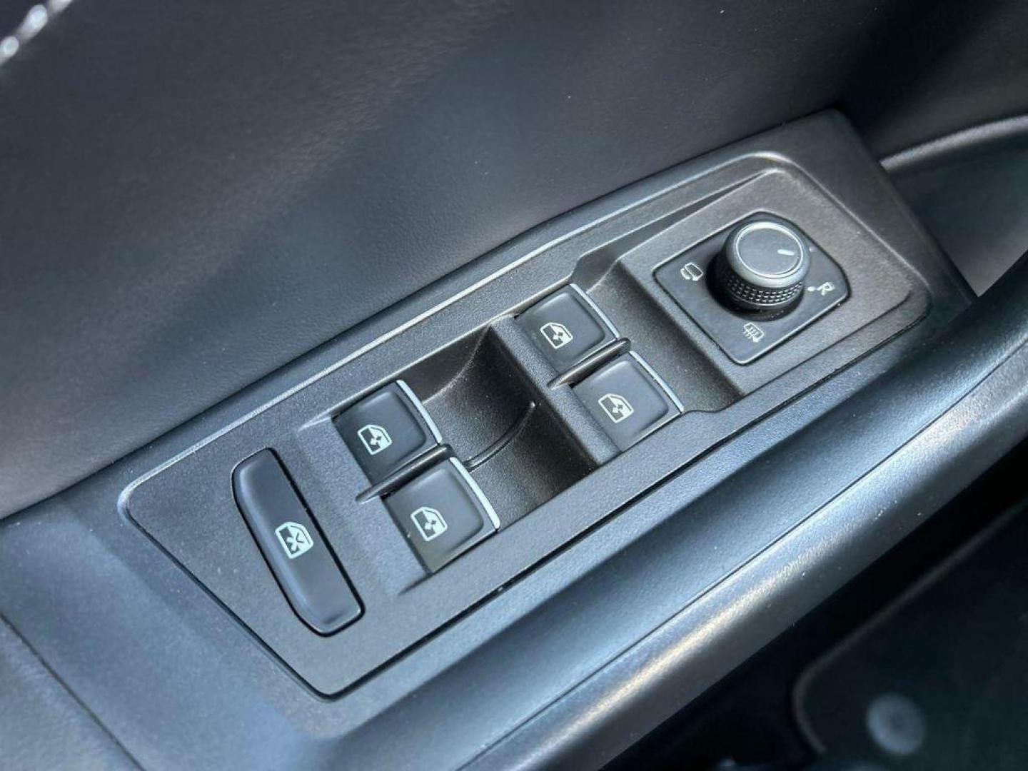 Volkswagen T-Roc R-Line 1.5 TSI 110 kW (150 CV) DSG