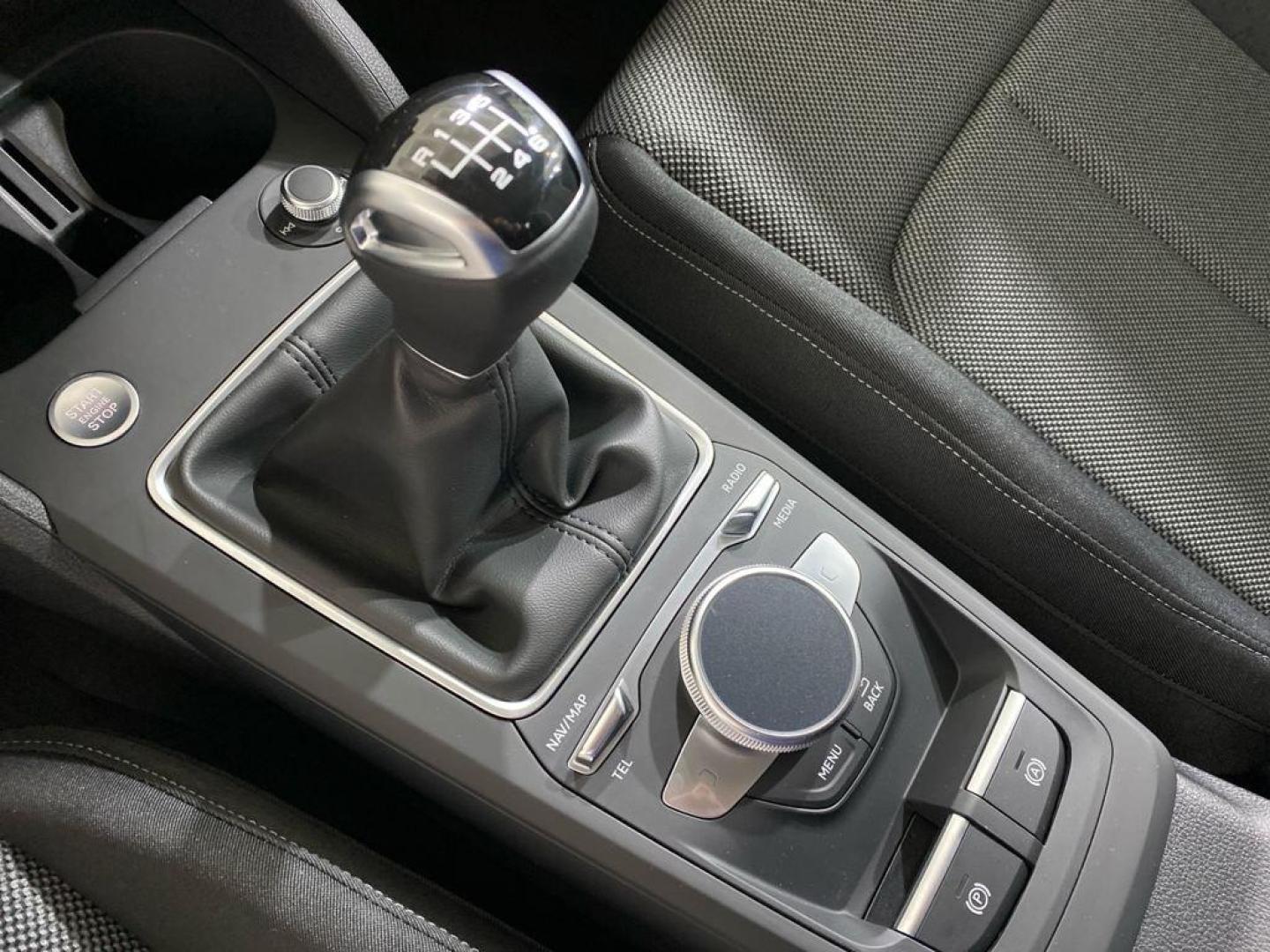 Audi Q2 S line 30 TFSI 81 kW (110 CV)