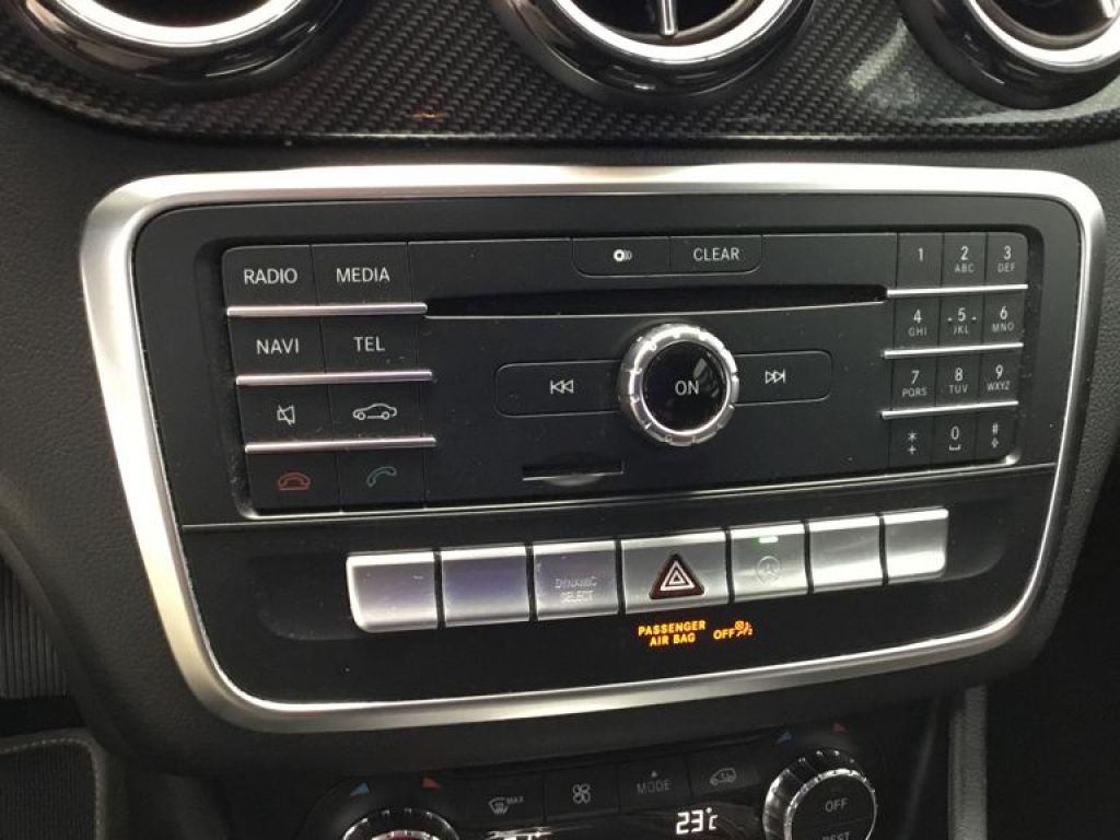 Mercedes Benz Clase GLA 180 Urban (EURO 6d-TEMP)