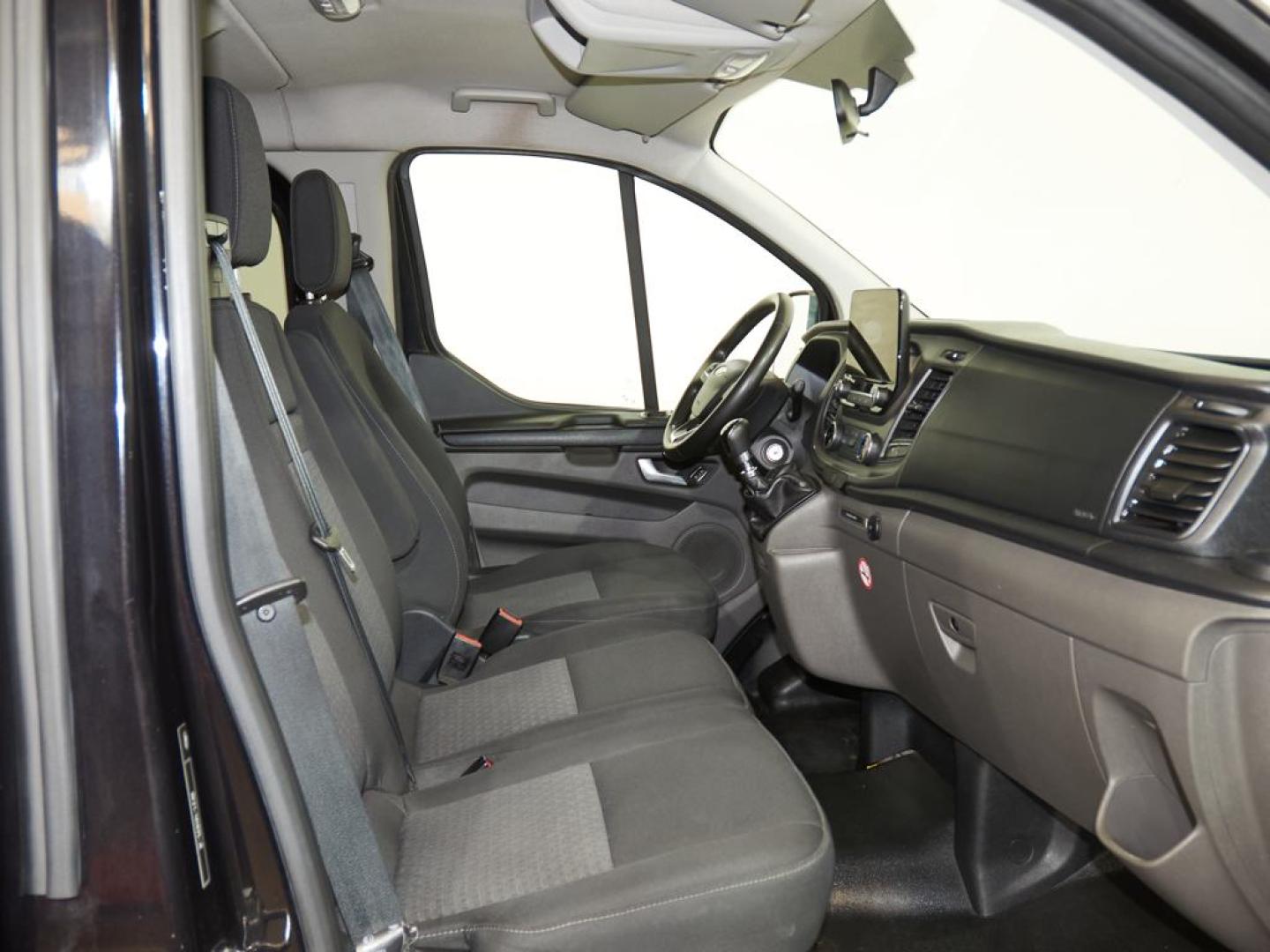 Ford Transit Custom FT 320 L1 Kombi 2.0 Ecoblue Trend 136