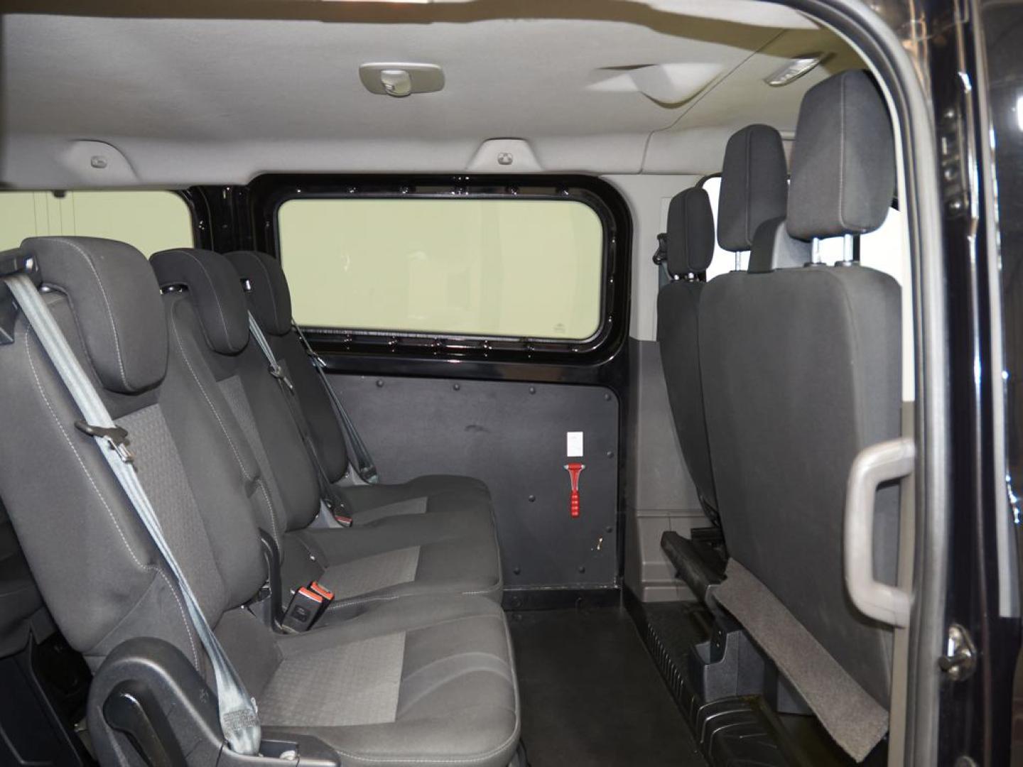 Ford Transit Custom FT 320 L1 Kombi 2.0 Ecoblue Trend 136