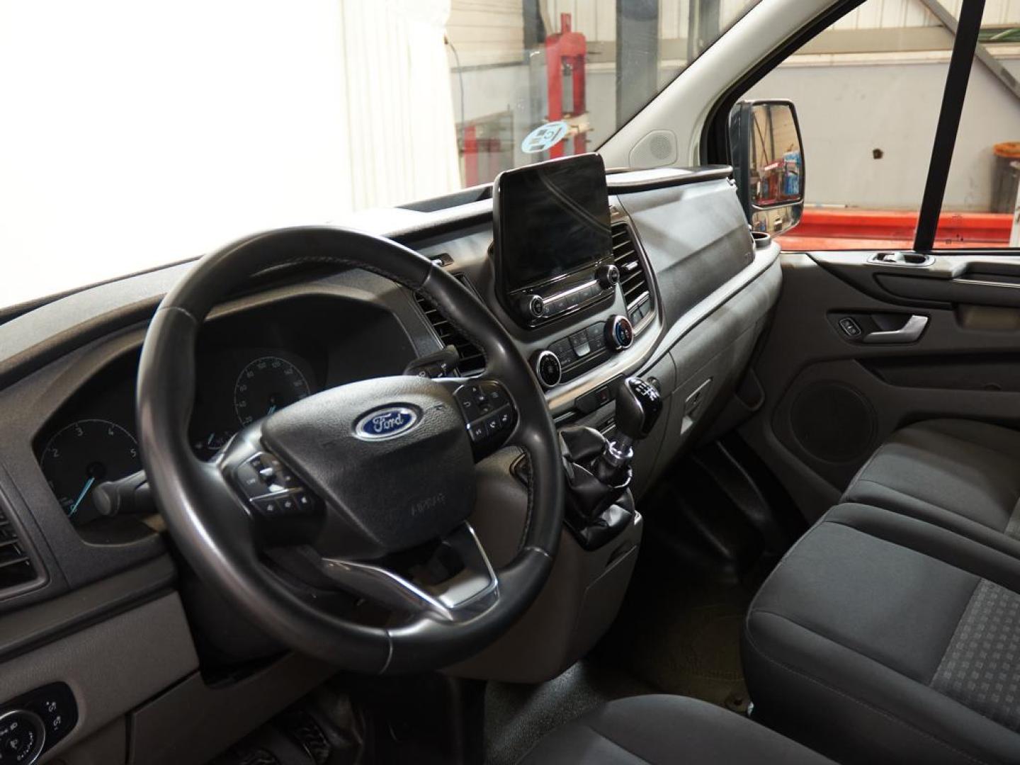 Ford Transit Custom FT 320 L1 Kombi 2.0 Ecoblue Trend 136