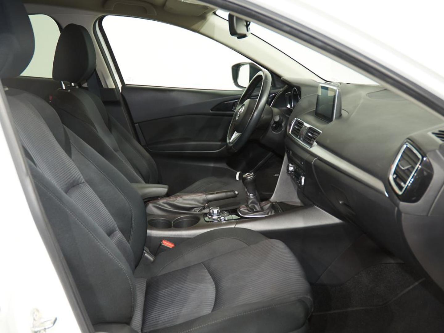 Mazda 3 2.0 Luxury Navegador 120