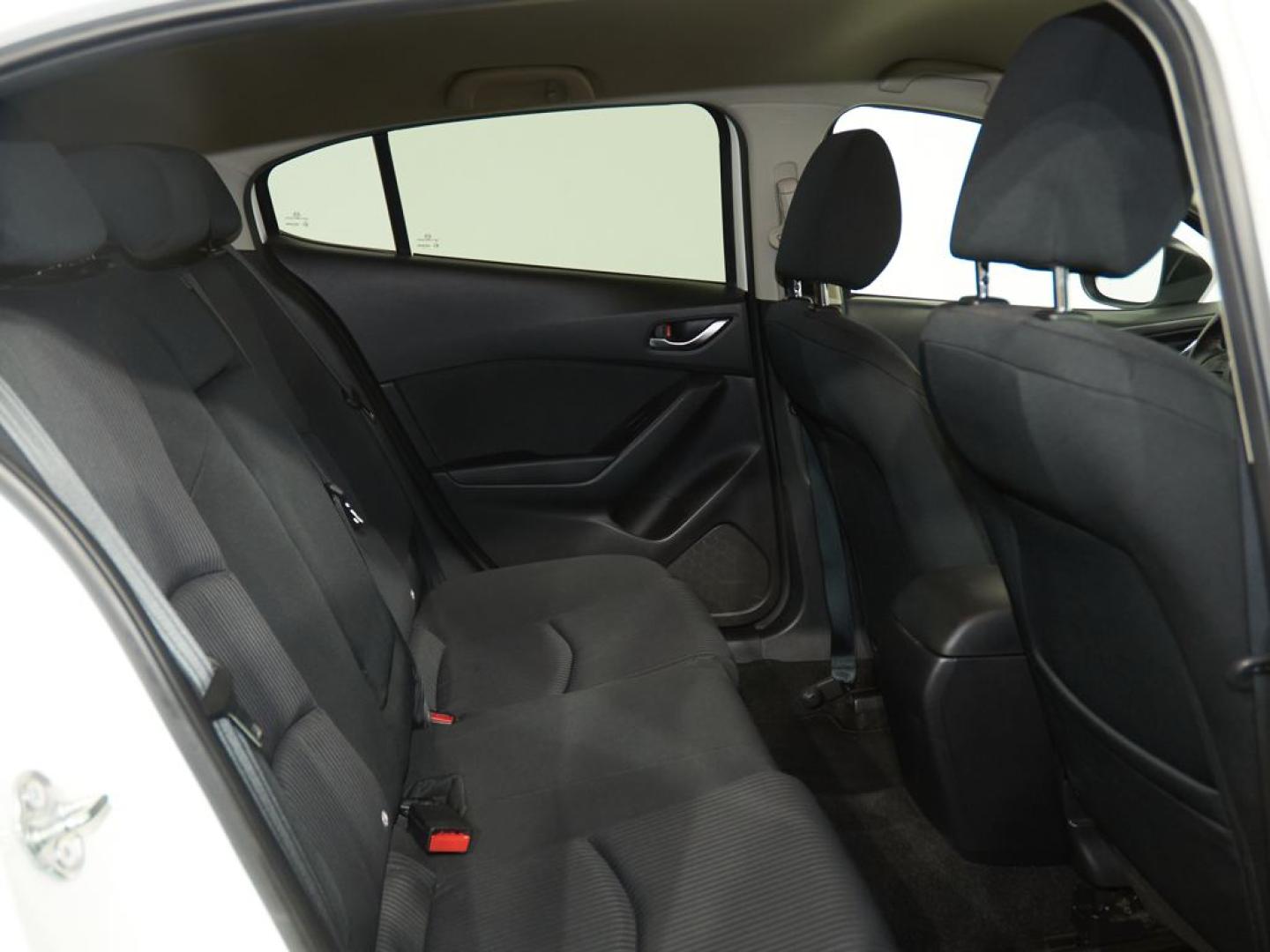 Mazda 3 2.0 Luxury Navegador 120