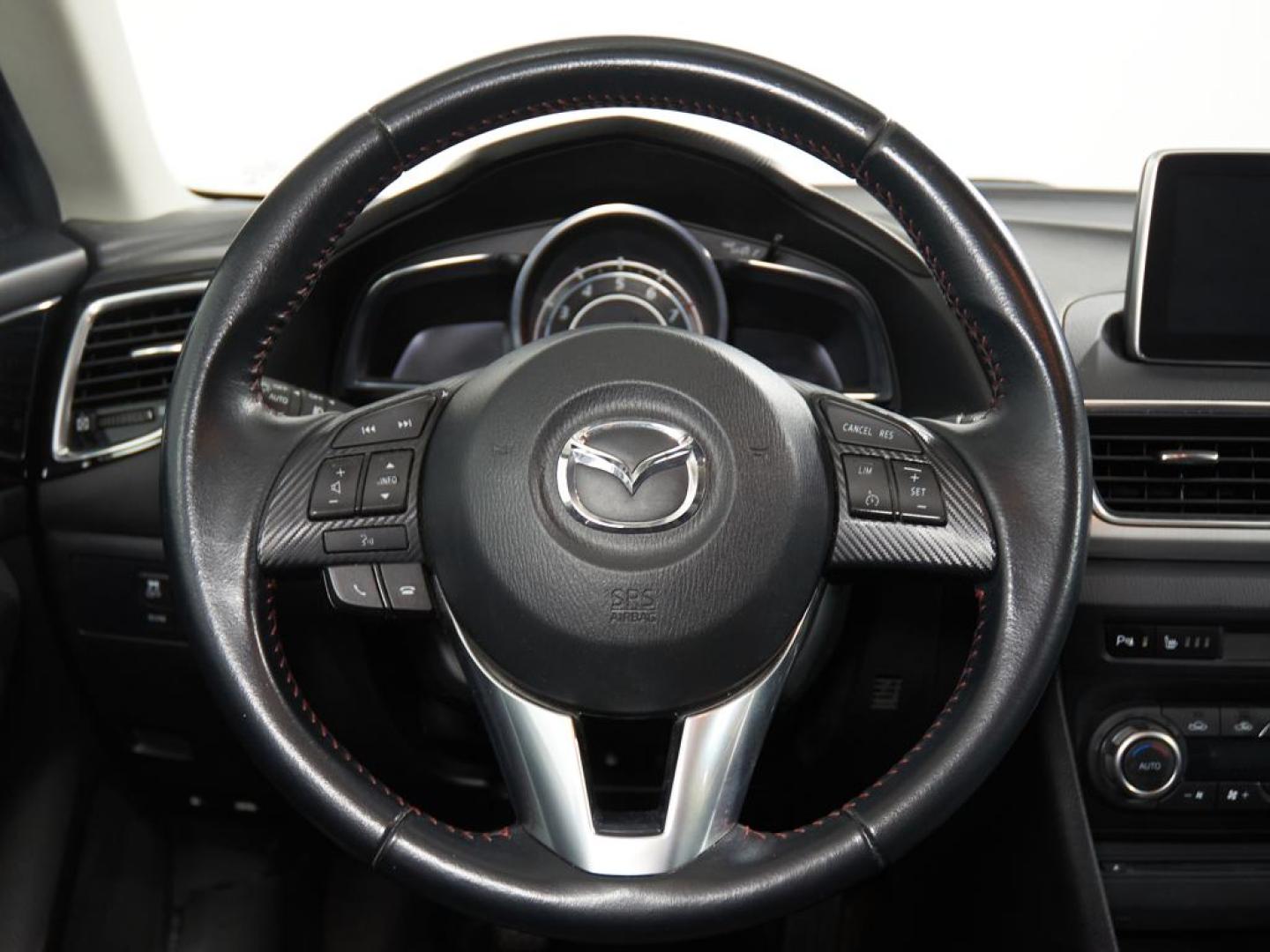 Mazda 3 2.0 Luxury Navegador 120