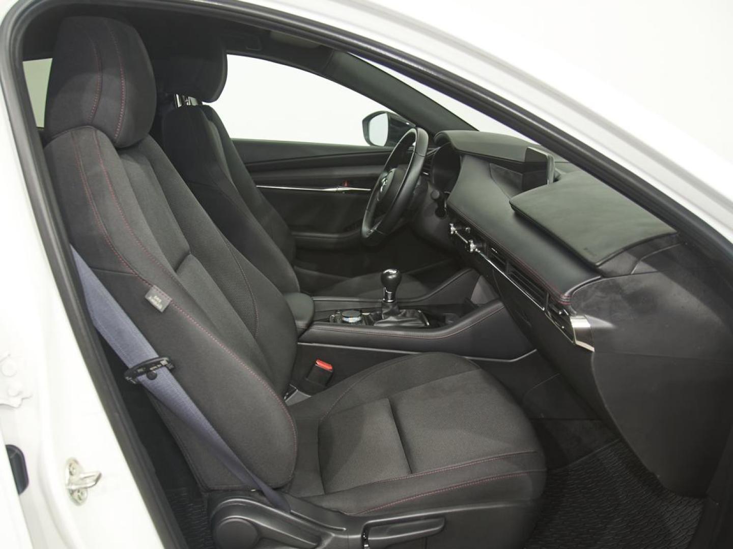 Mazda 3 2.0 e-Skyactiv-G Homura 90kW