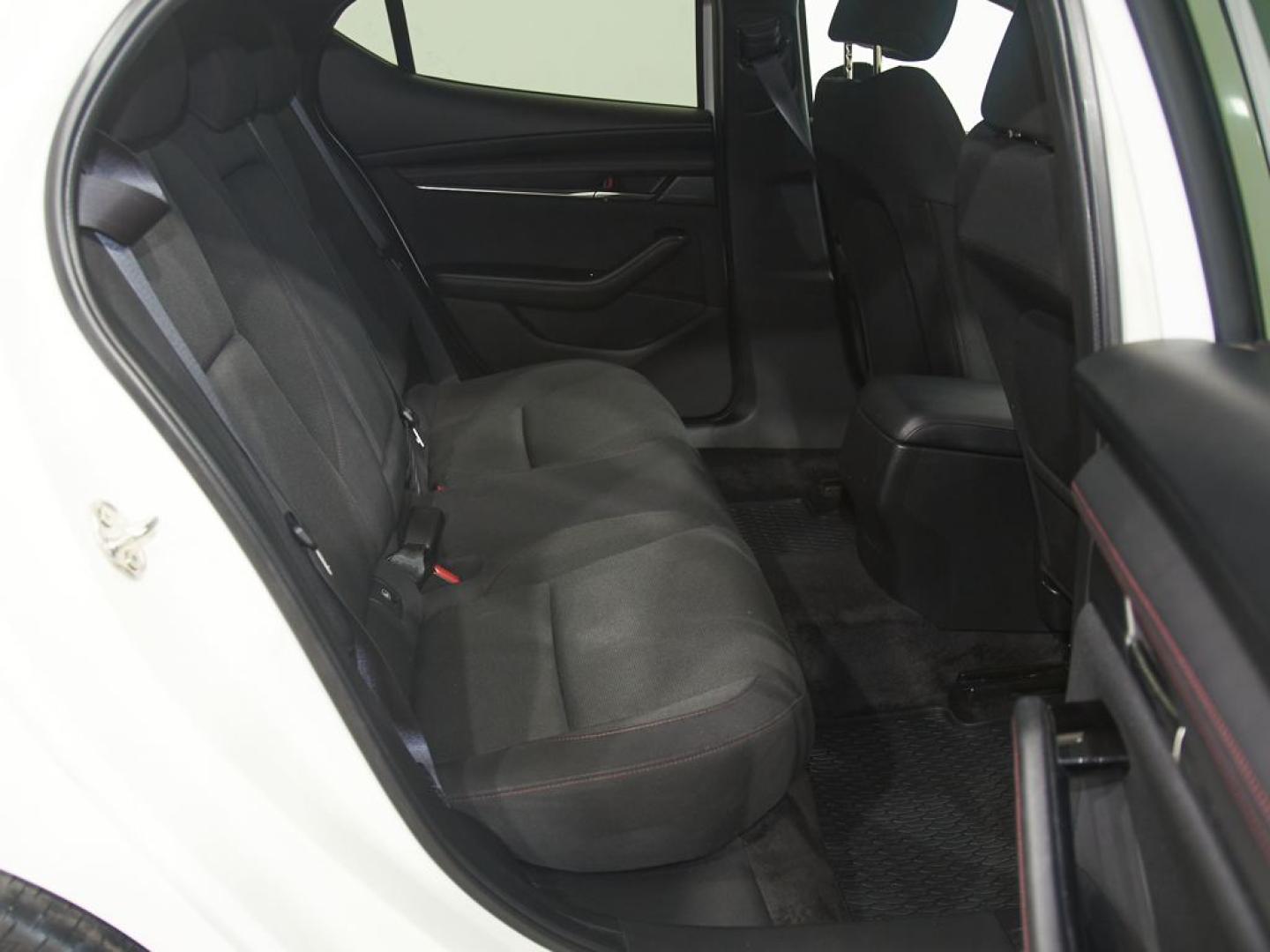 Mazda 3 2.0 e-Skyactiv-G Homura 90kW