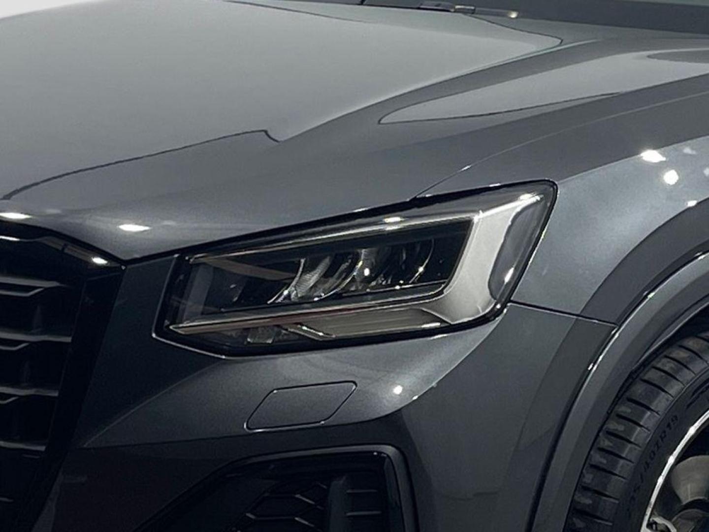 Audi Q2 Black line 35 TFSI 110 kW (150 CV)