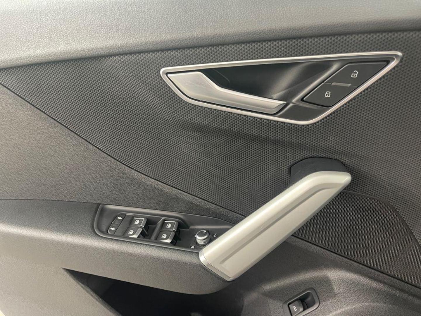 Audi Q2 Black line 35 TFSI 110 kW (150 CV)