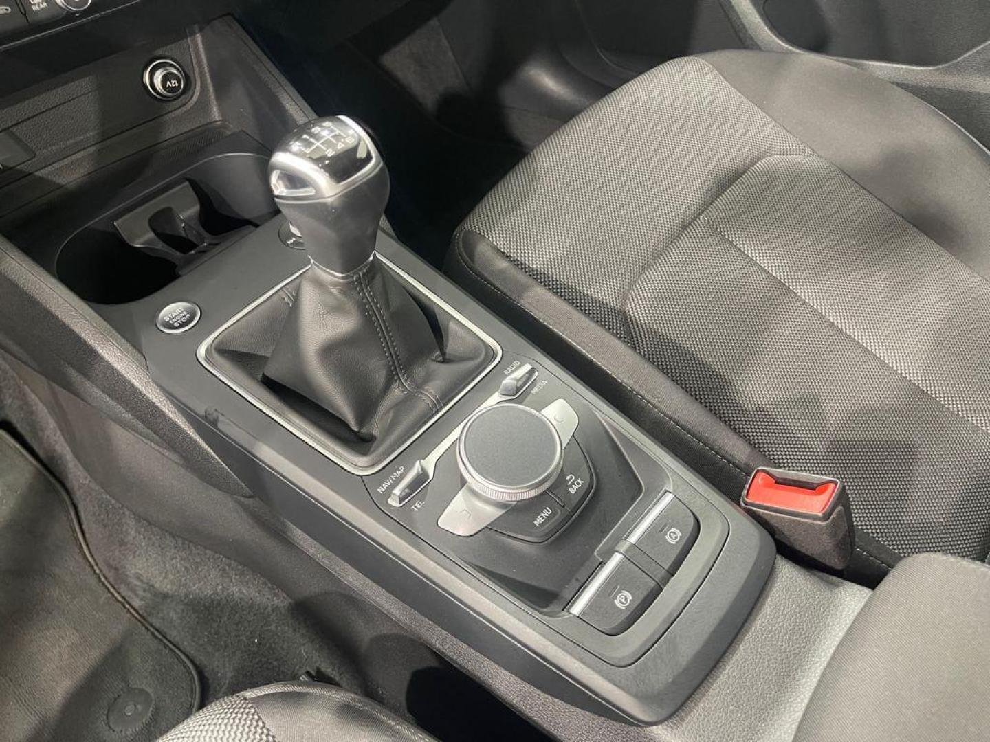 Audi Q2 Black line 35 TFSI 110 kW (150 CV)