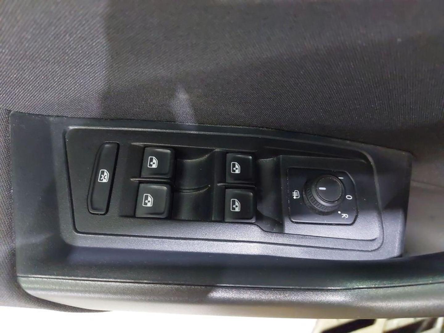 Volkswagen T-Roc 81 kW (110 CV)