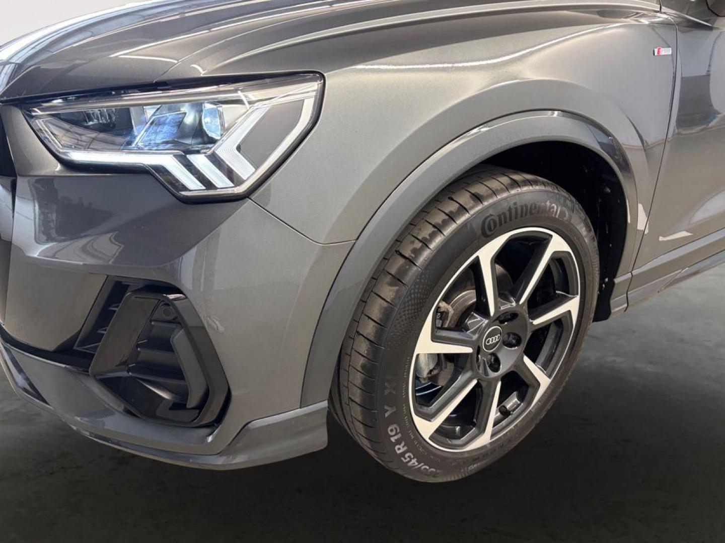 Audi Q3 Black line 35 TFSI 110 kW (150 CV) S tronic