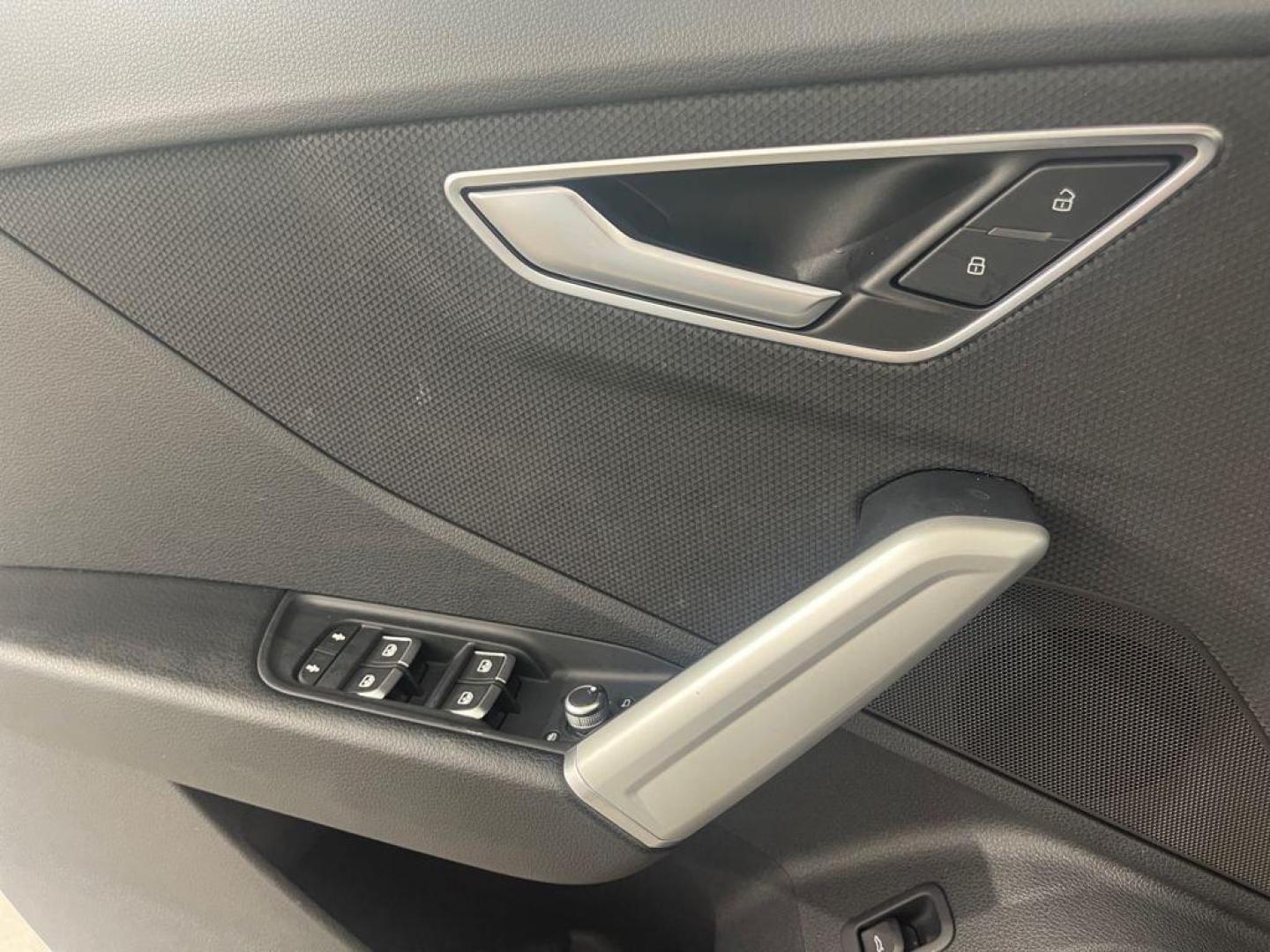 Audi Q2 S line 30 TFSI 85 kW (116 CV)