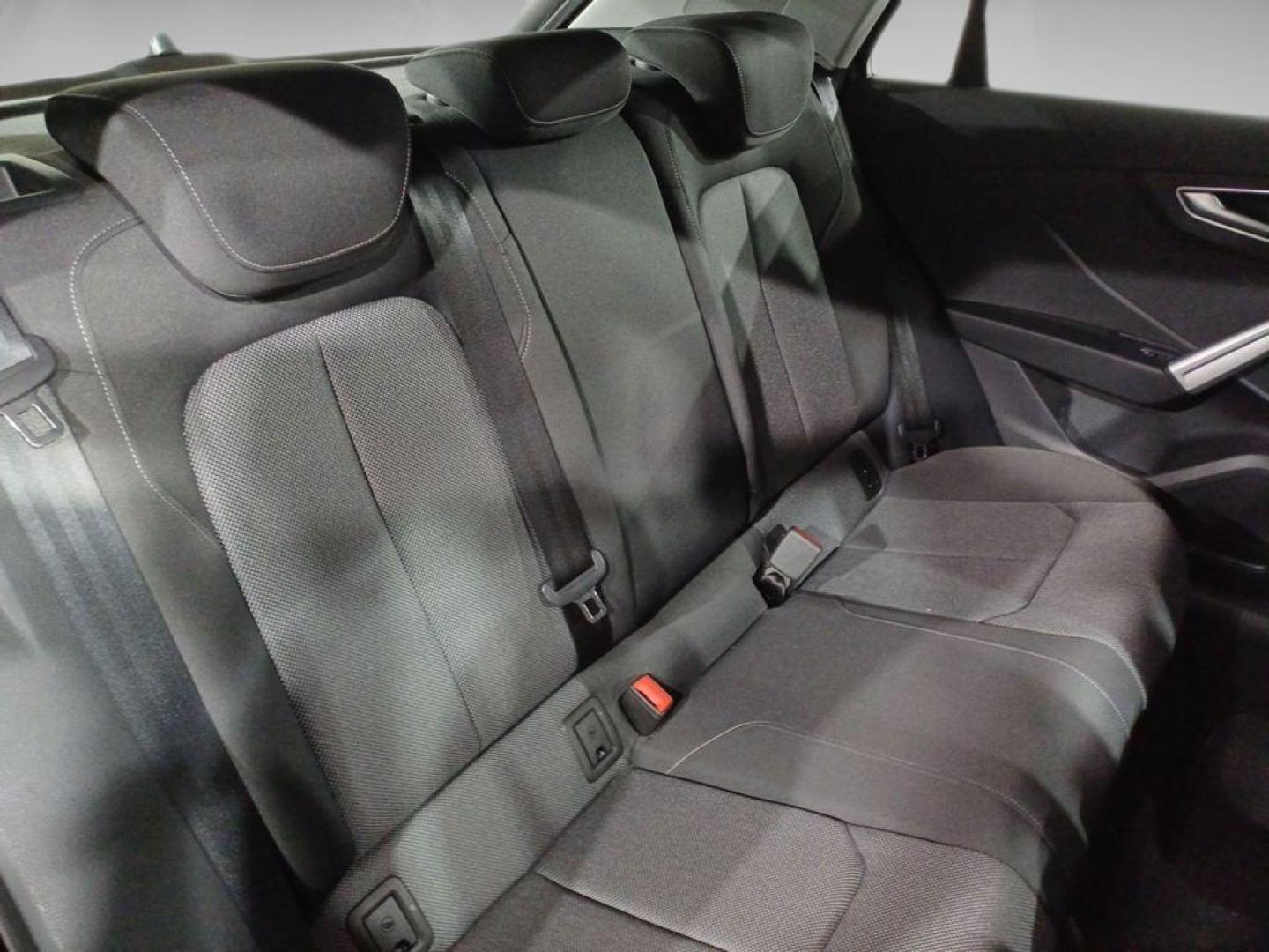 Audi Q2 Adrenalin Black Edition 30 TFSI 85 kW (116 CV)