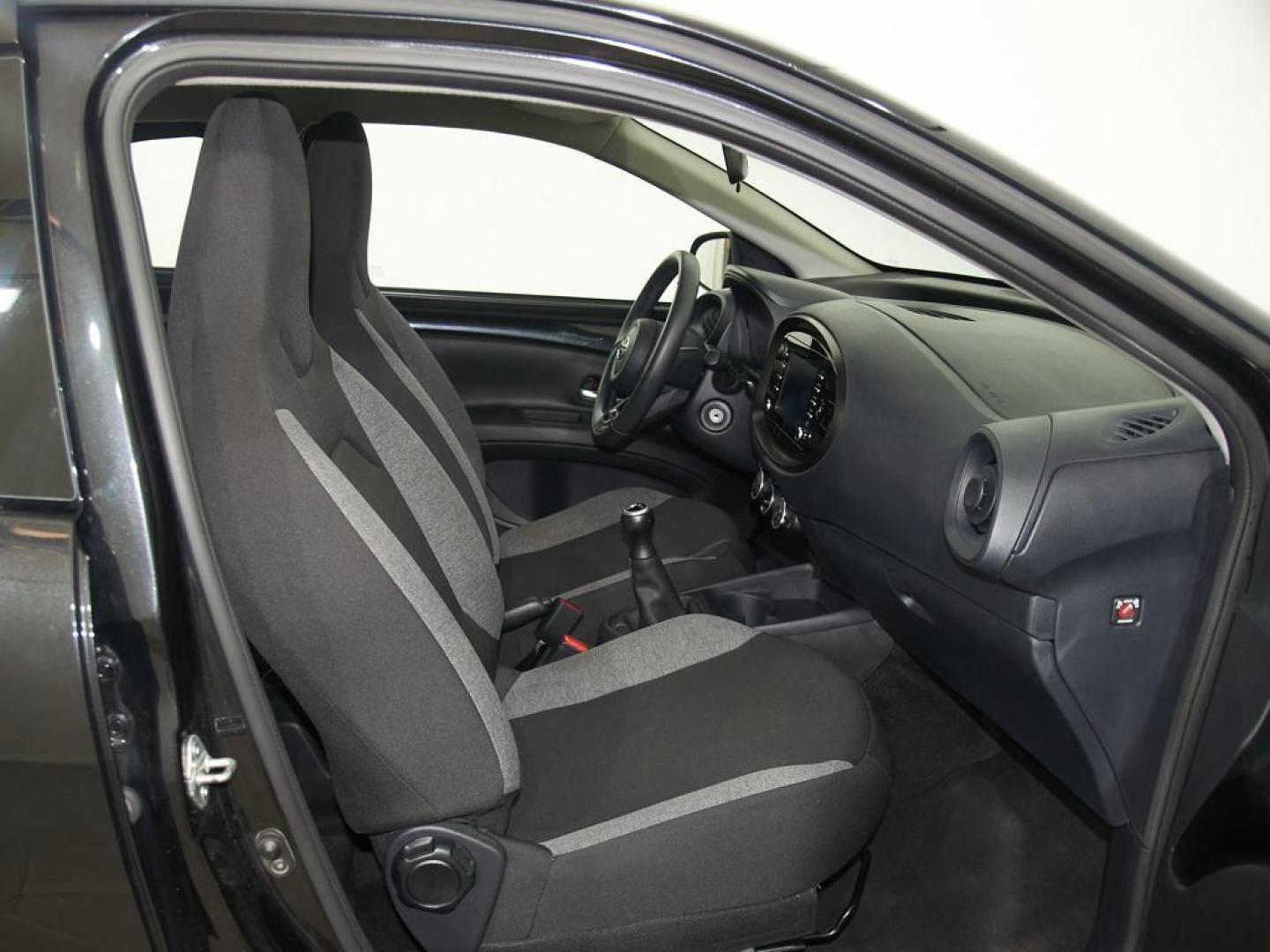 Toyota Aygo 70 x-play