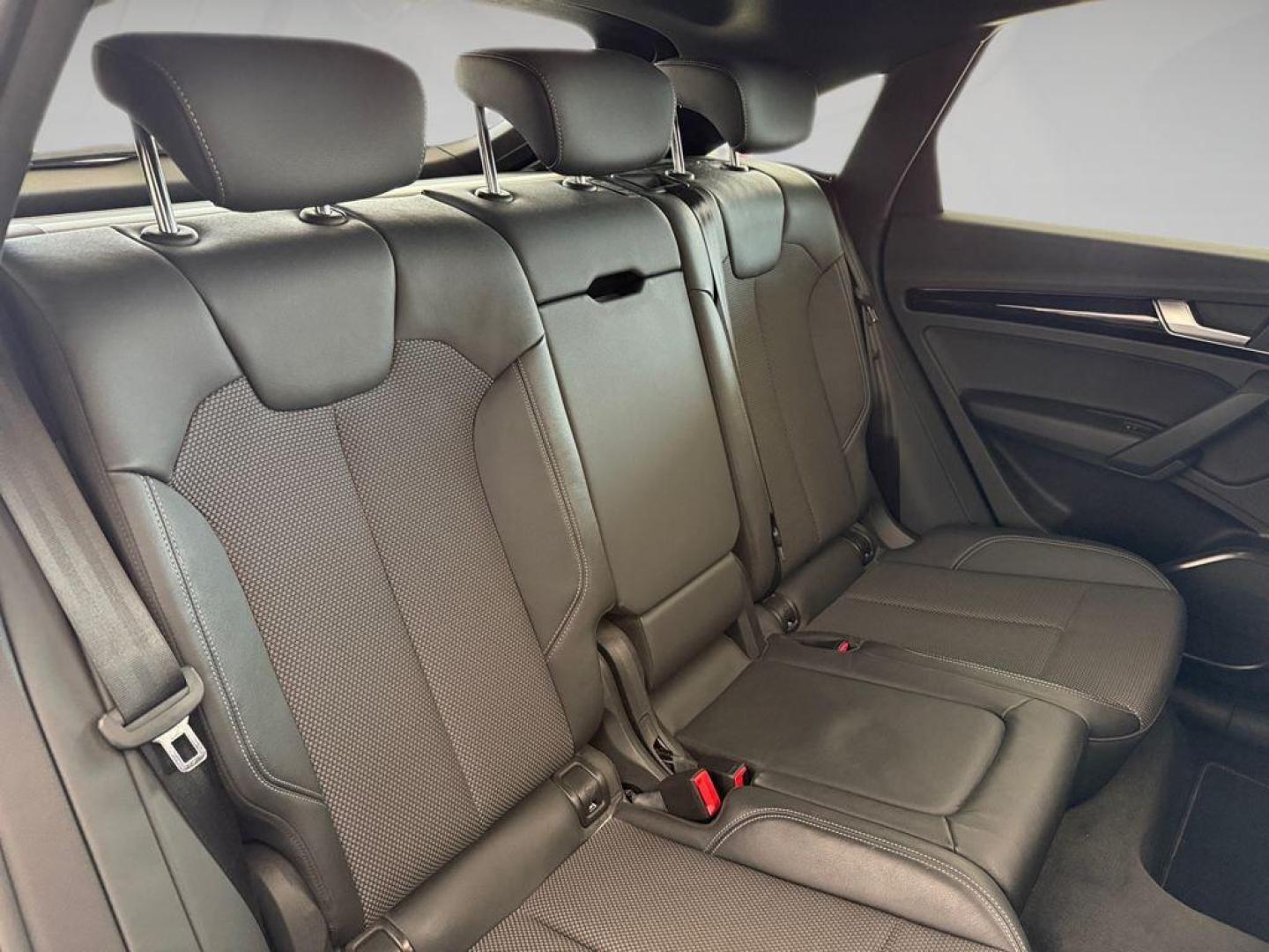 Audi Q5 SPORTBACK Black line 40 TDI quattro-ultra 150 kW (204 CV) S tronic