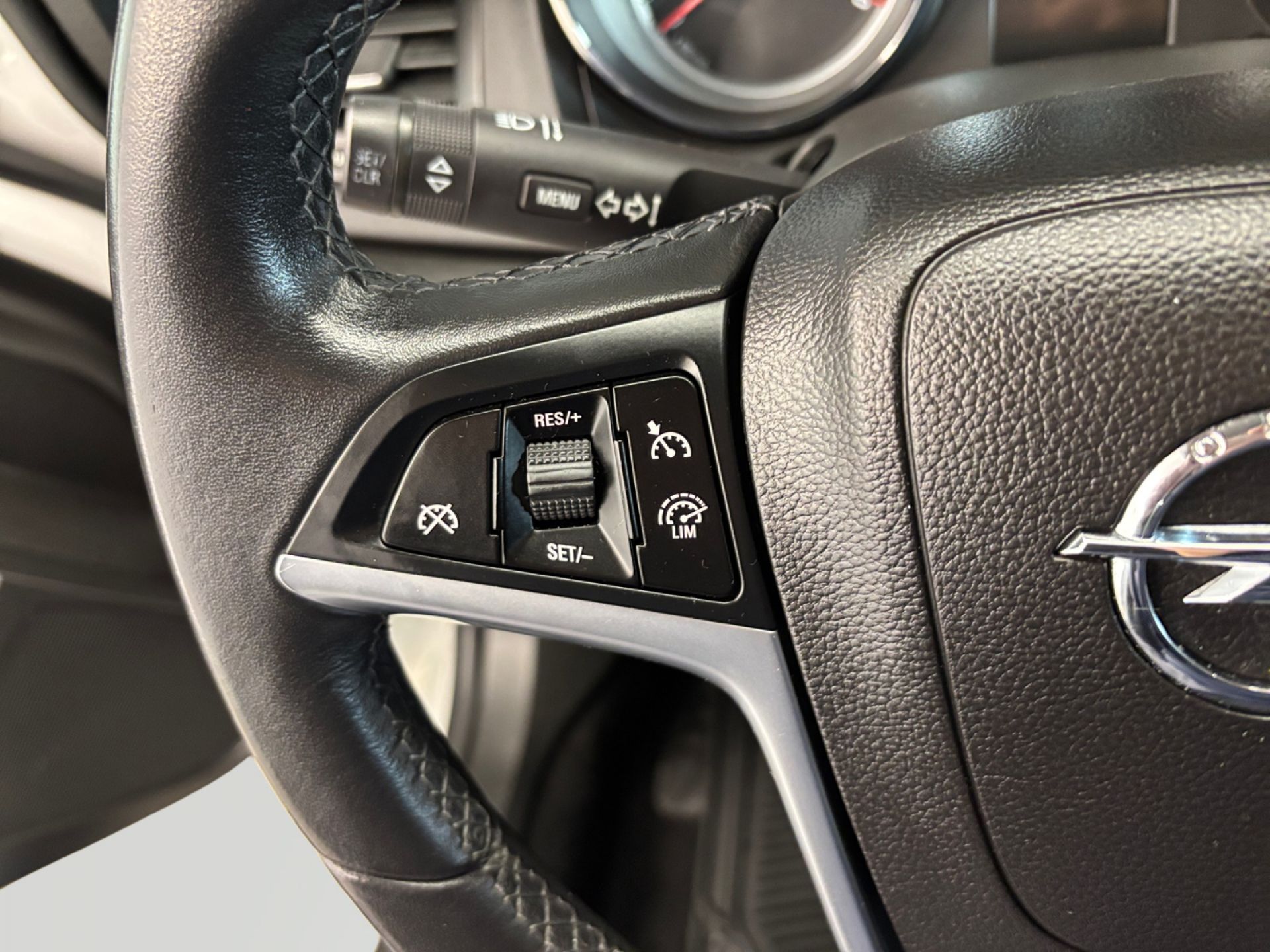 Opel Astra 1.4 Turbo GLP Elegance