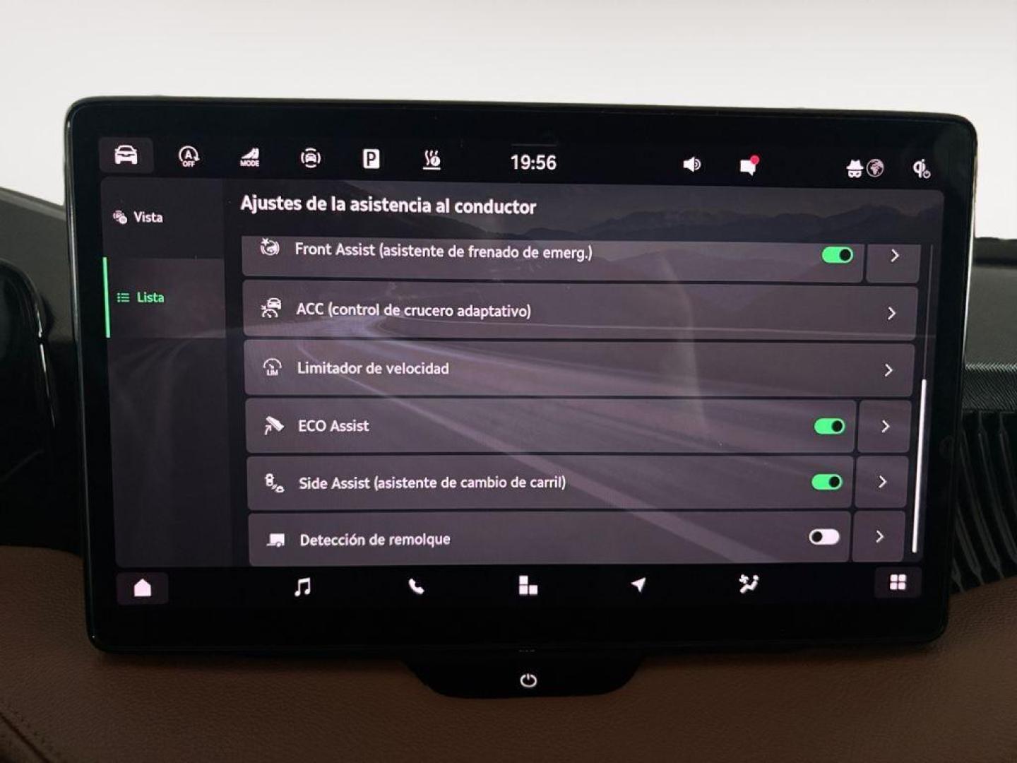 Skoda Superb Combi 2.0 TDI 110kW DSG L&K