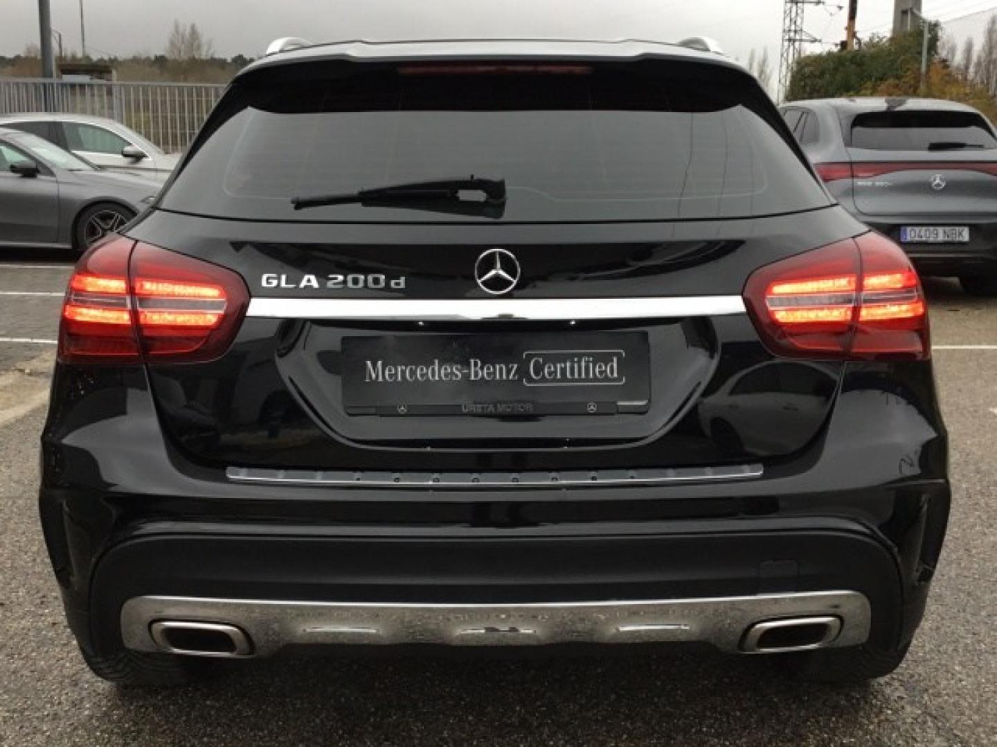Mercedes Benz GLA 200 CDI / d AMG Line
