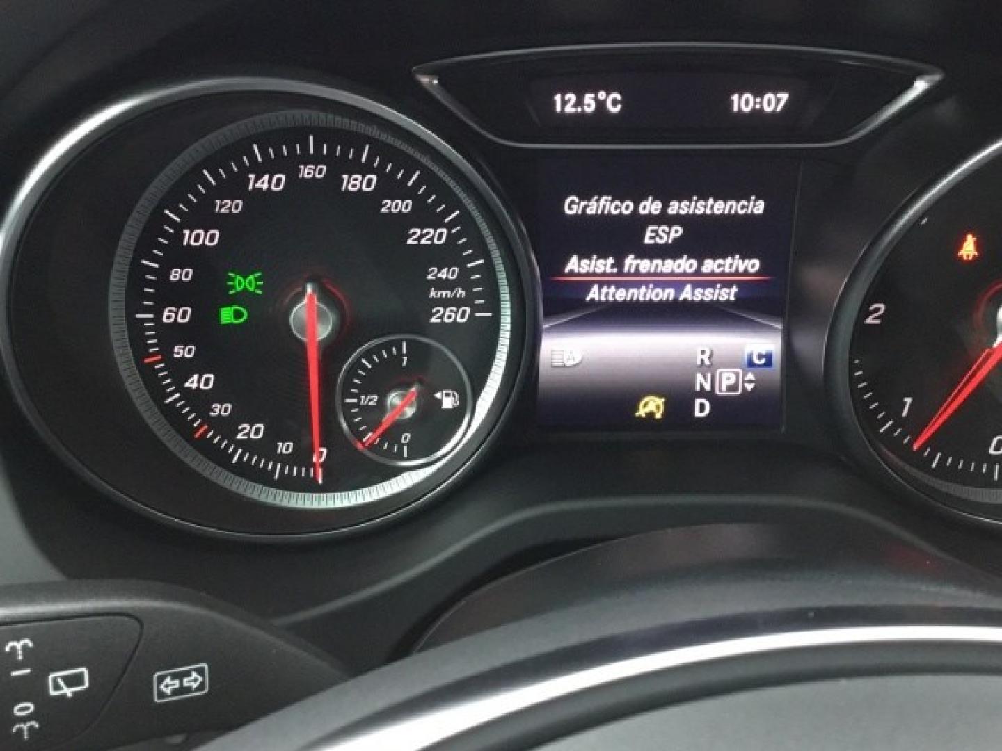 Mercedes Benz GLA 200 CDI / d AMG Line