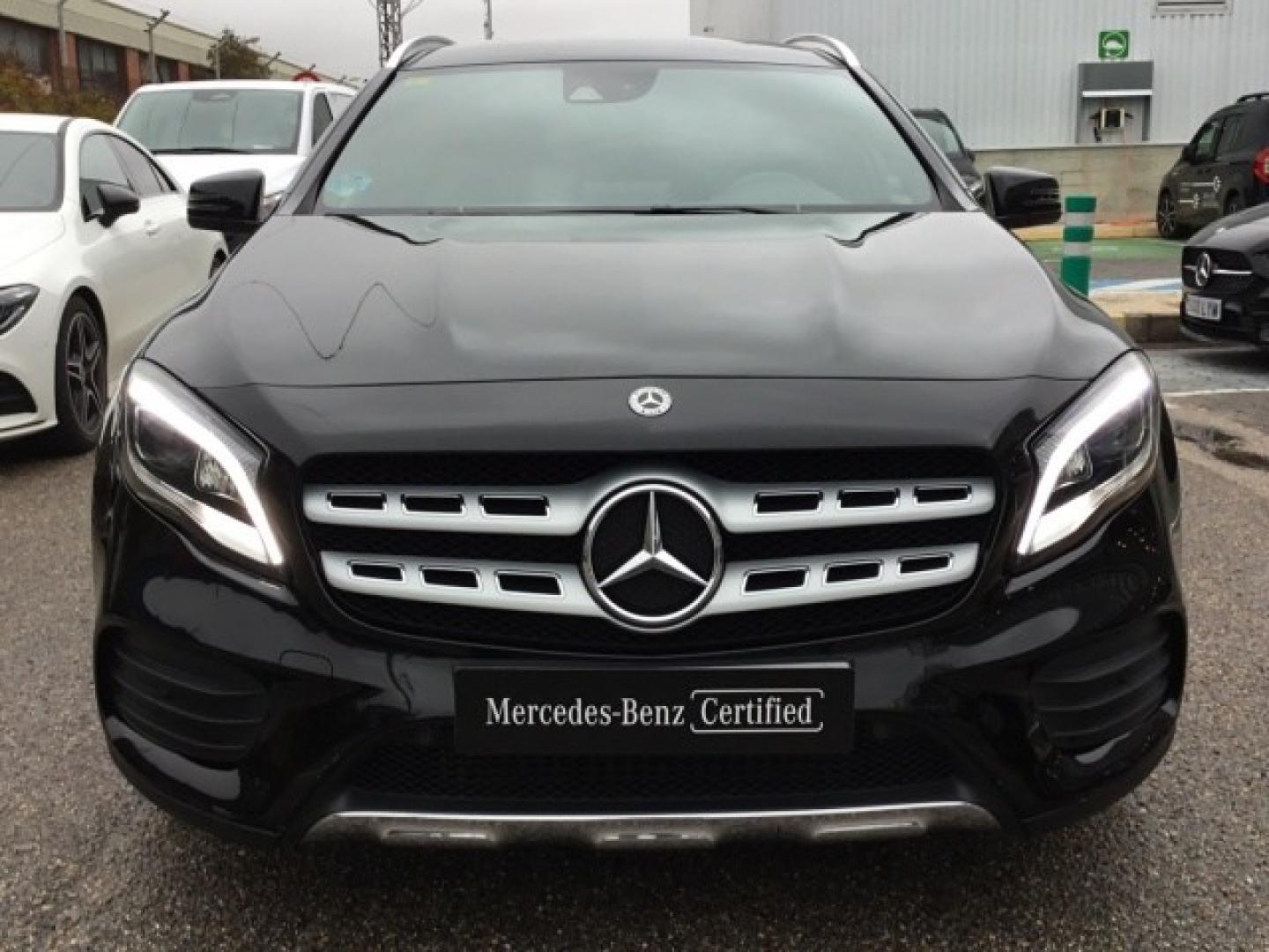 Mercedes Benz GLA 200 CDI / d AMG Line