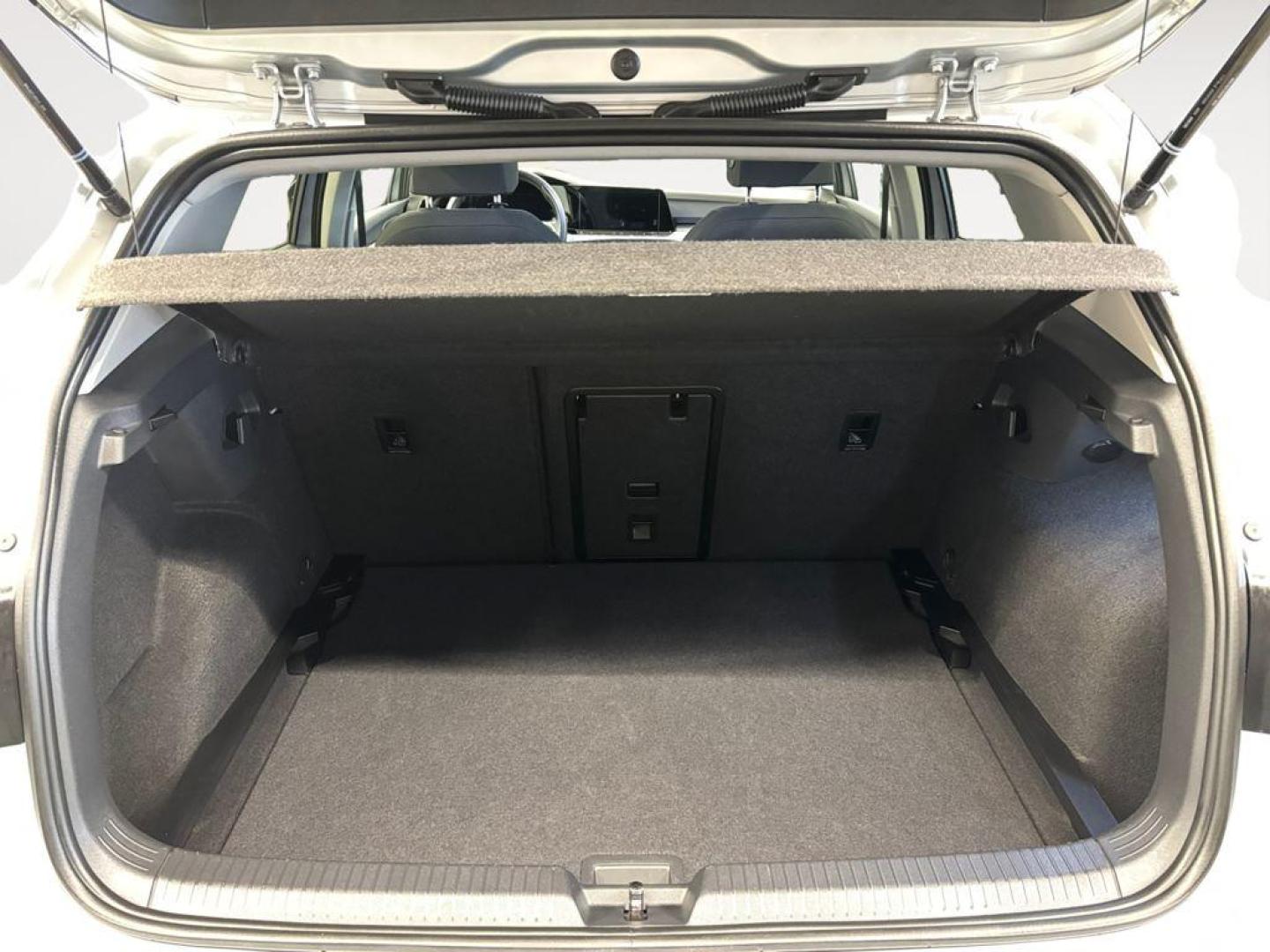 Volkswagen Golf Life 1.0 eTSI 81kW (110CV) DSG