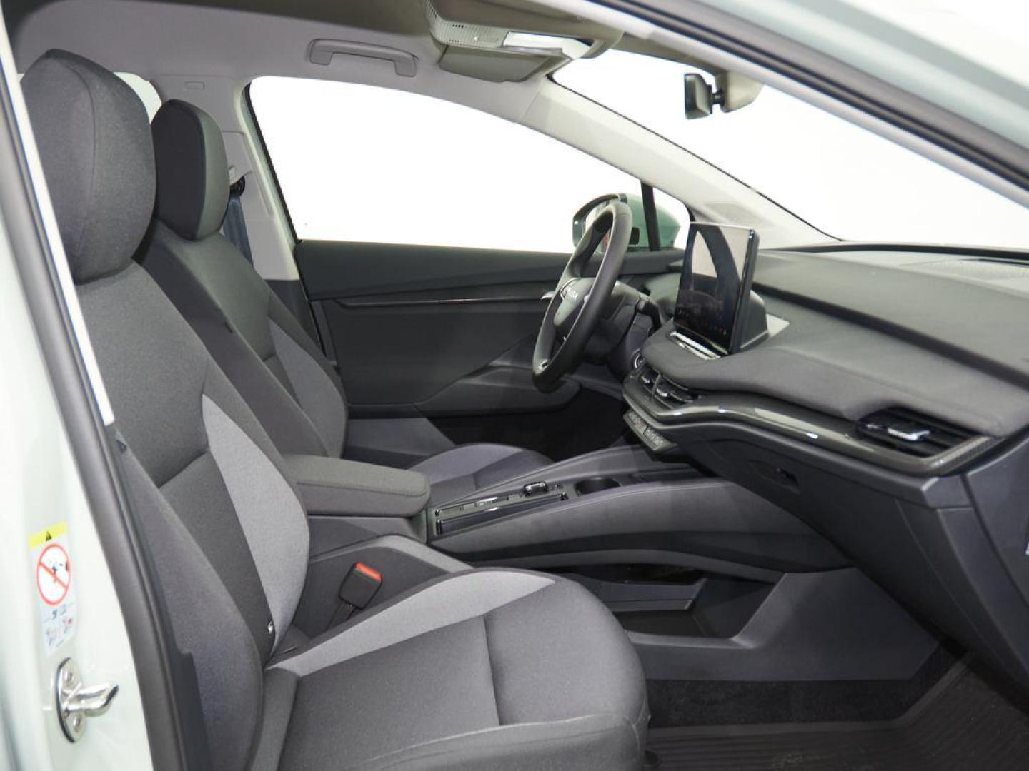 Skoda Elroq 60 63 kWh 150 kW (204 CV)