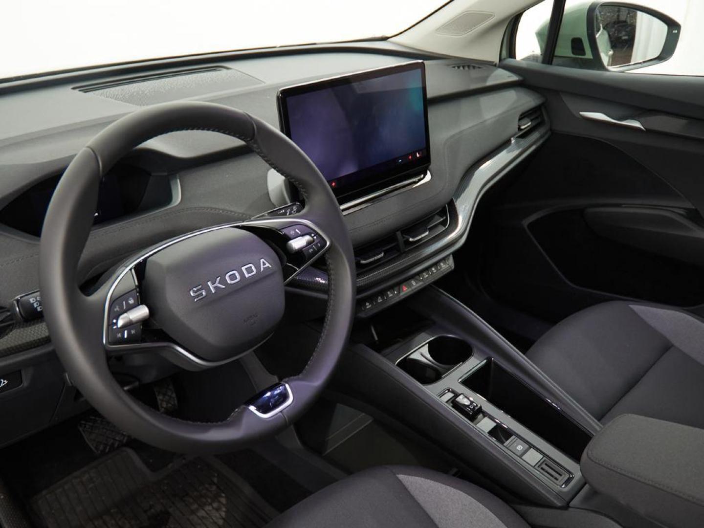 Skoda Elroq 60 63 kWh 150 kW (204 CV)