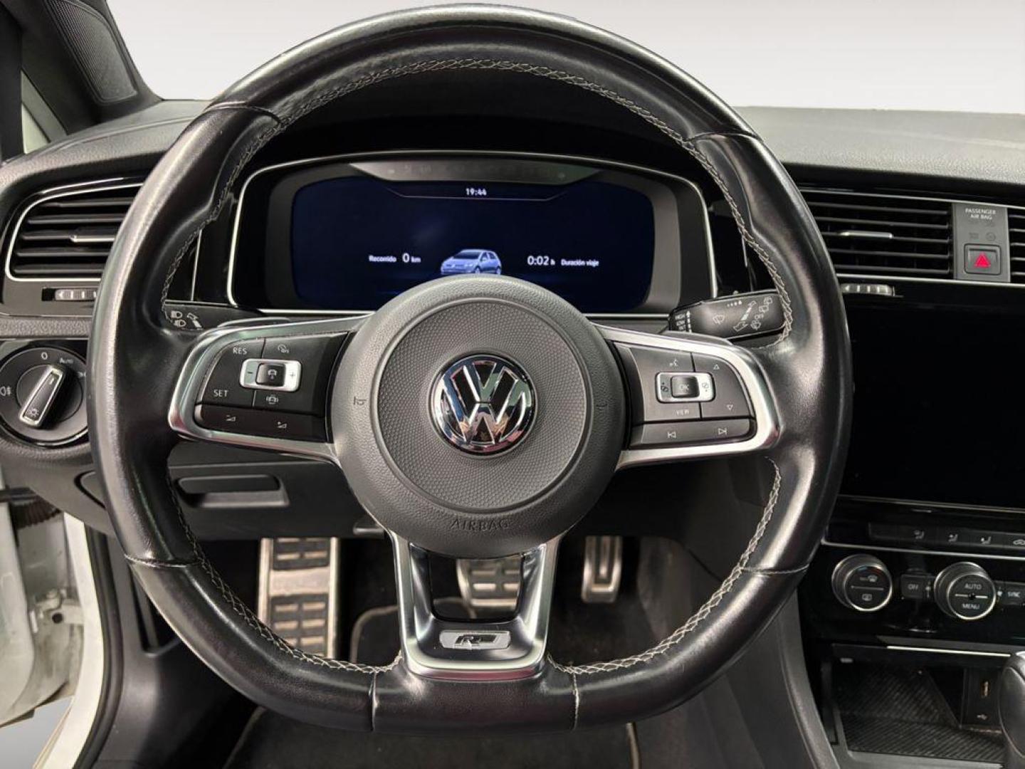 Volkswagen Golf Sport R-Line 1.5 TSI 110kW (150CV) DSG