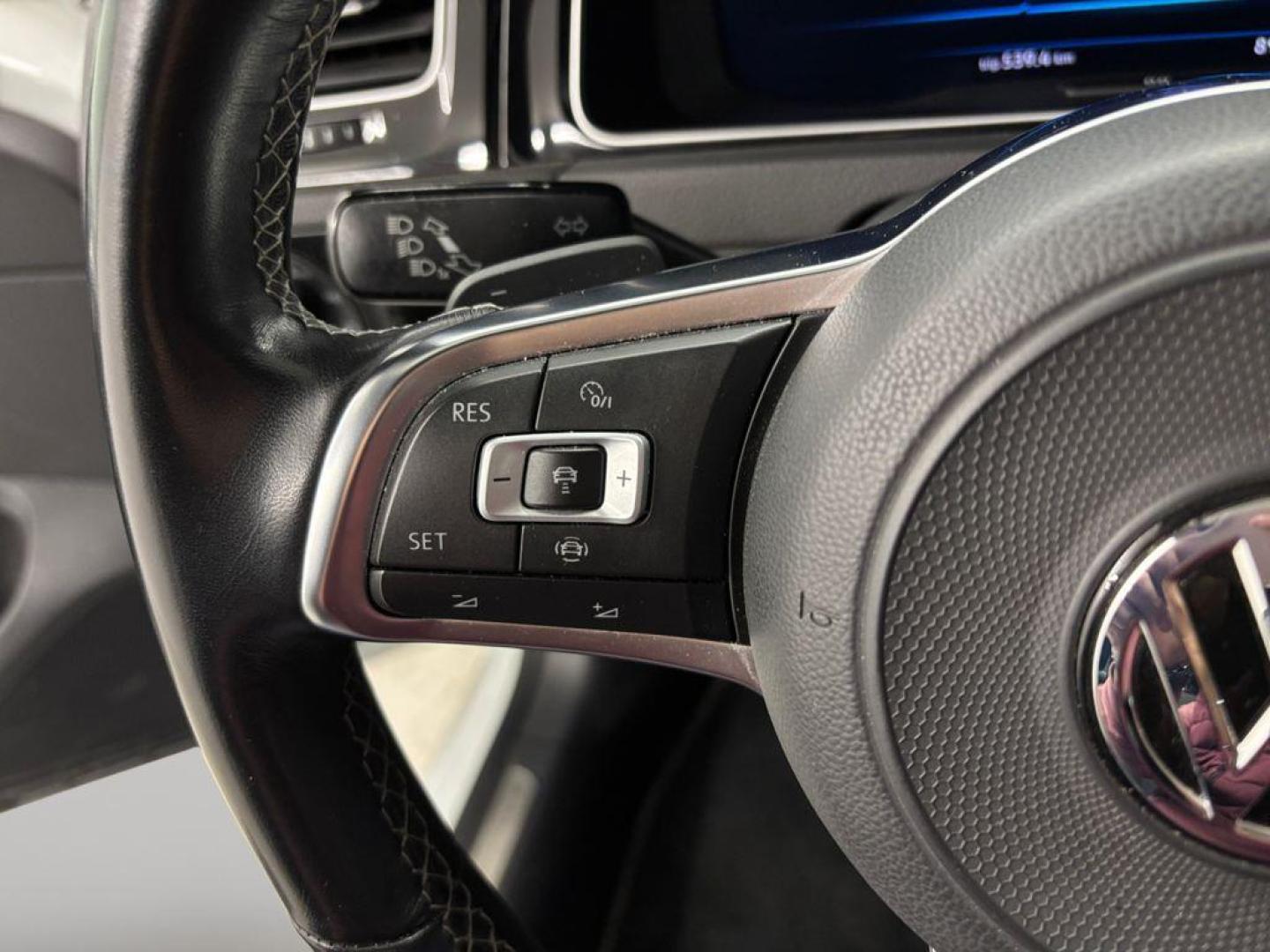 Volkswagen Golf Sport R-Line 1.5 TSI 110kW (150CV) DSG