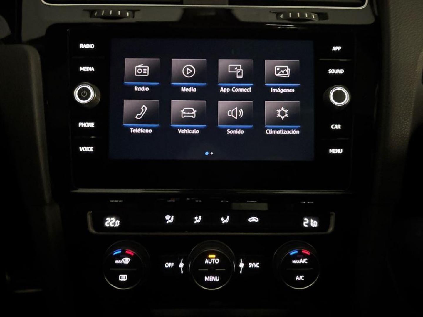 Volkswagen Golf Sport R-Line 1.5 TSI 110kW (150CV) DSG