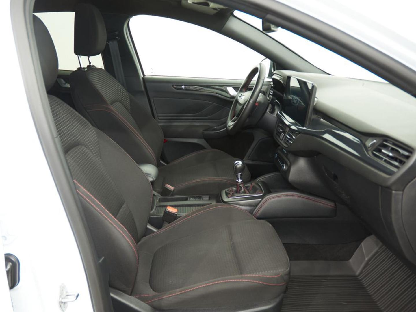 Ford Focus 1.0 Ecoboost MHEV ST-Line 125