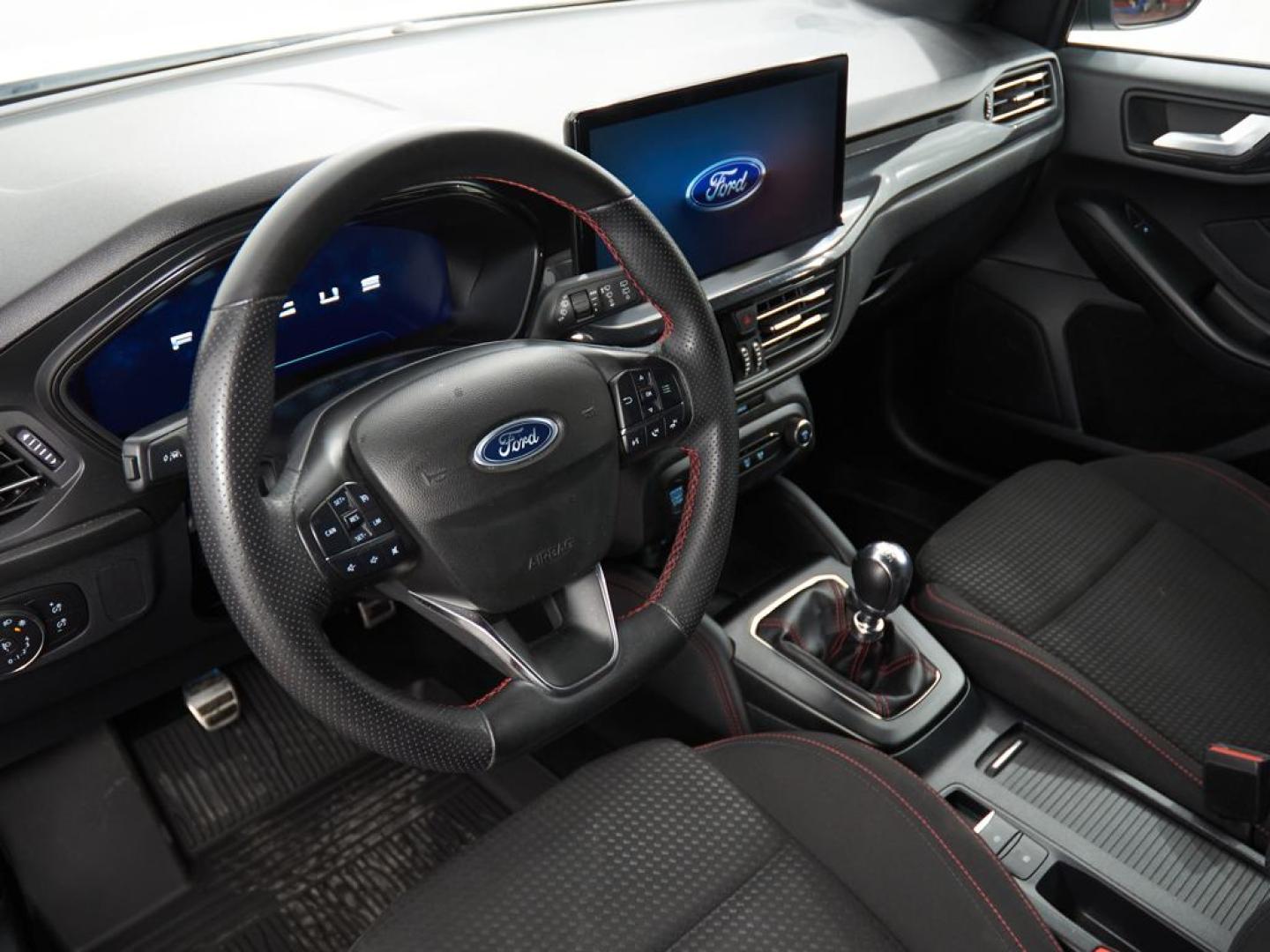 Ford Focus 1.0 Ecoboost MHEV ST-Line 125