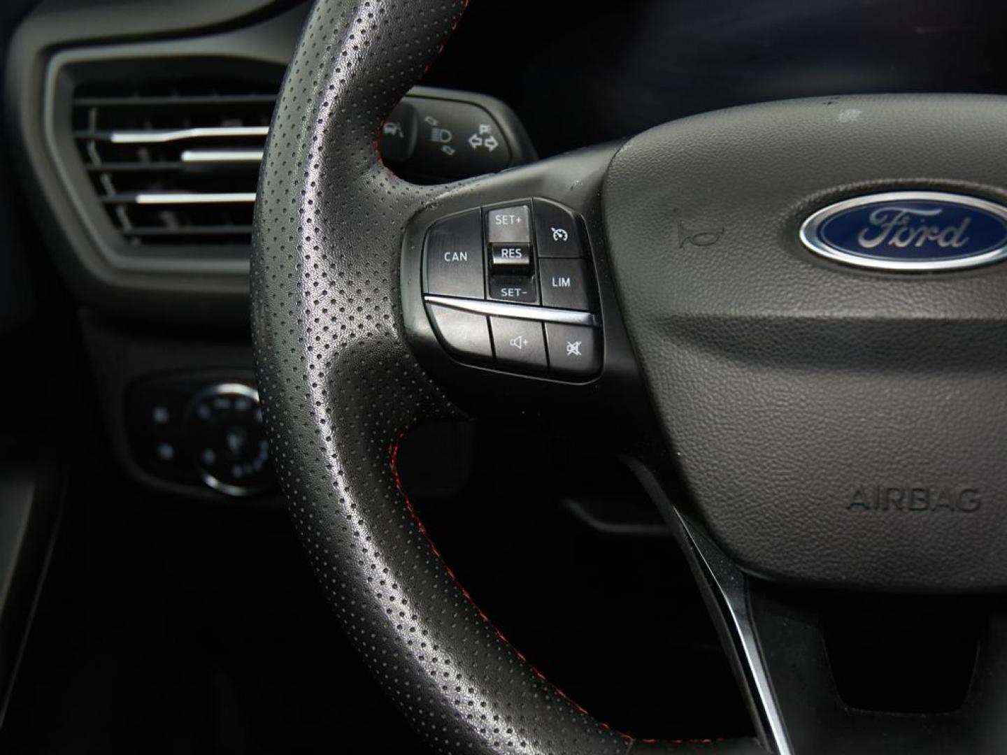 Ford Focus 1.0 Ecoboost MHEV ST-Line 125