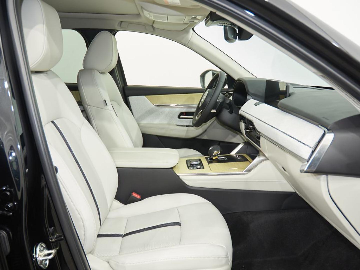 Mazda CX-60 2025 3.3L E-SKYACTIV D MHEV 187KW (254 CV) 8AT AWD TAKUMI PLUS