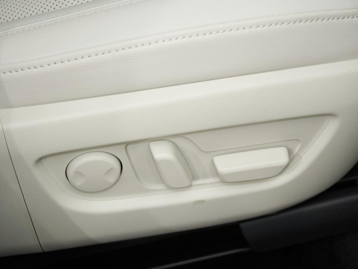 Mazda CX-60 2025 3.3L E-SKYACTIV D MHEV 187KW (254 CV) 8AT AWD TAKUMI PLUS