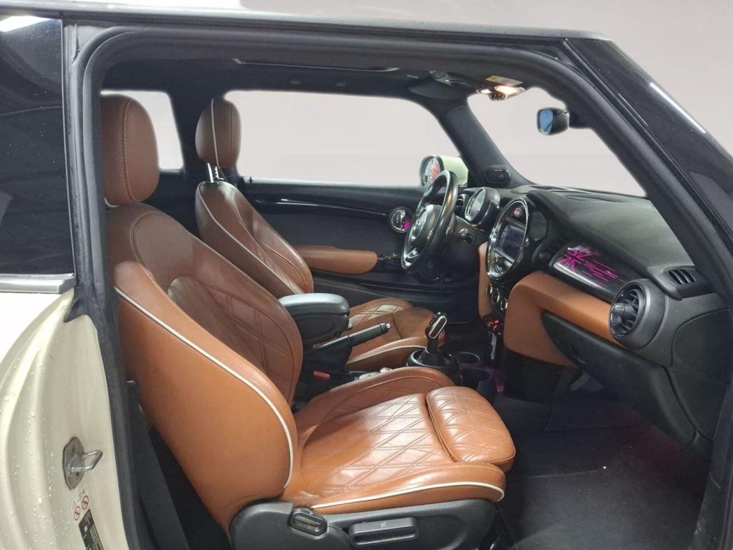 Mini 1300 John Cooper Works 170 kW (231 CV)