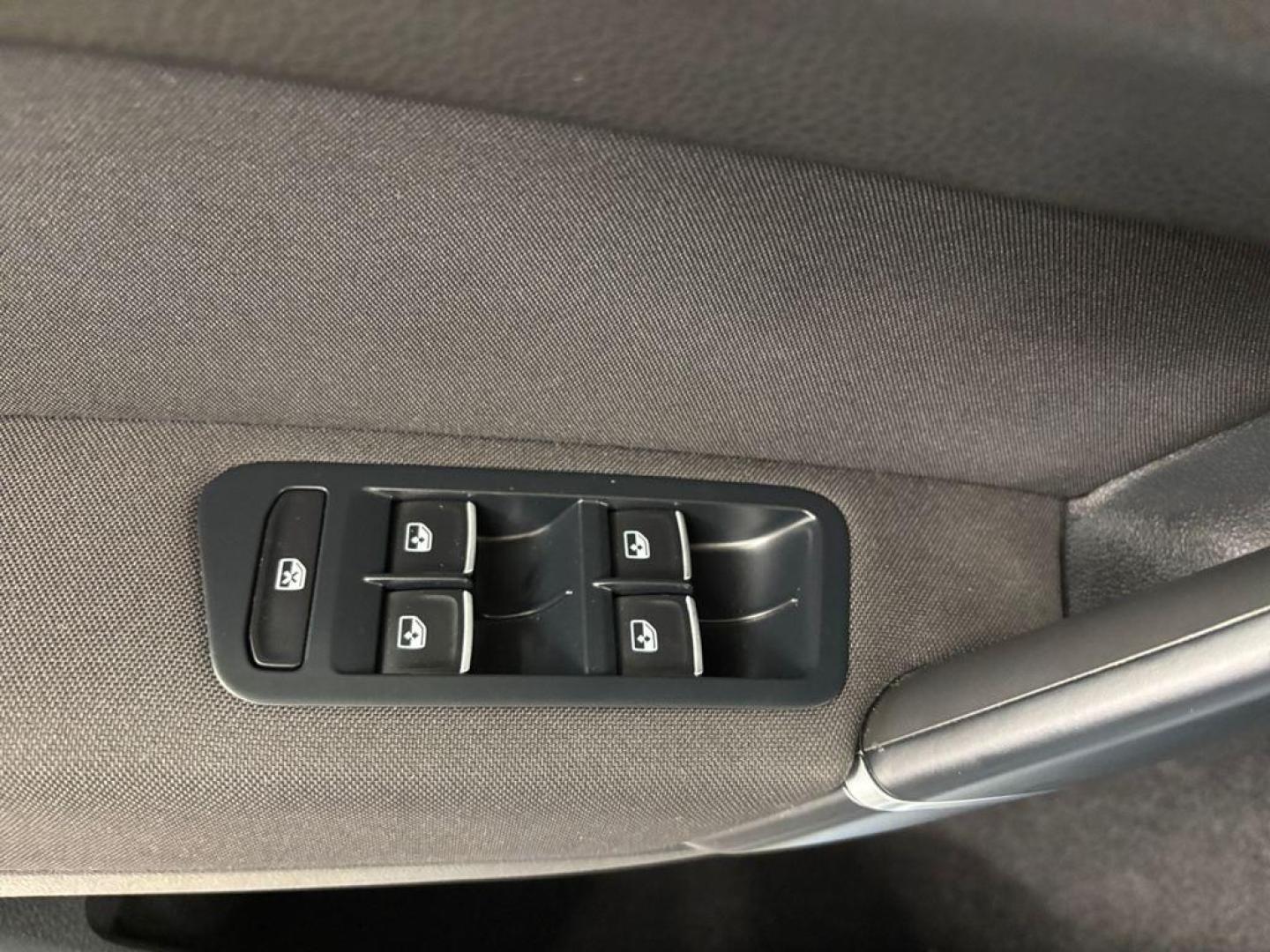 Volkswagen Golf Sportsvan 1.5 TSI Advance EVO DSG 96 kW (130 CV)