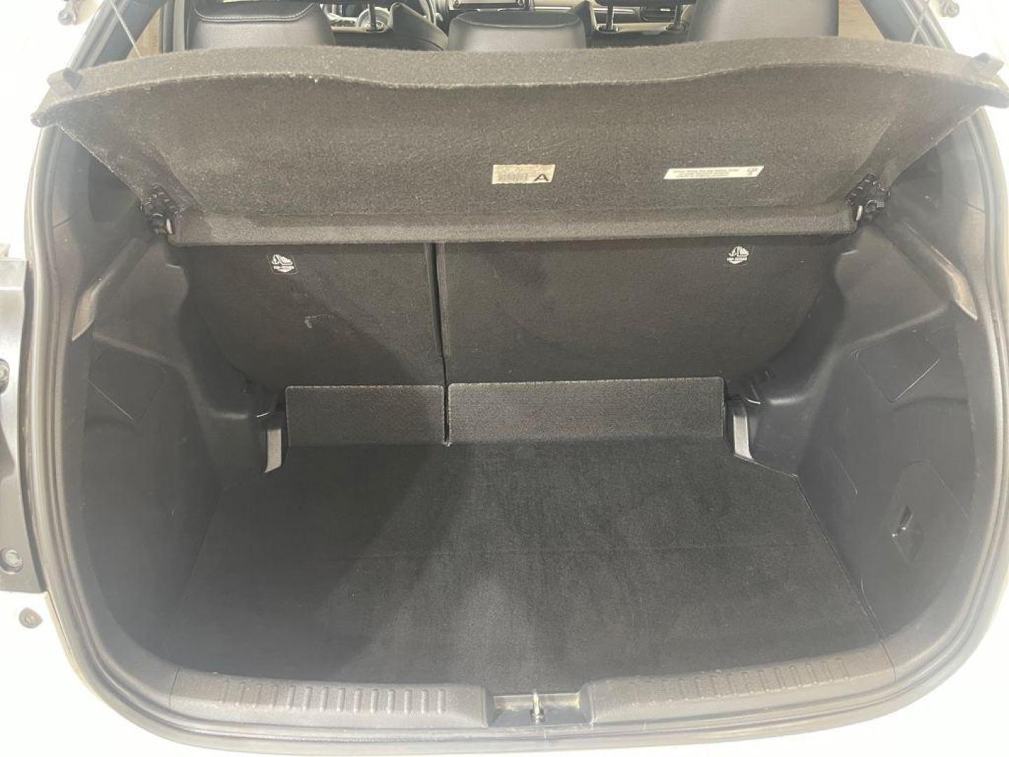 Toyota Yaris 1.5 120H Style Plus 85 kW (116 CV)