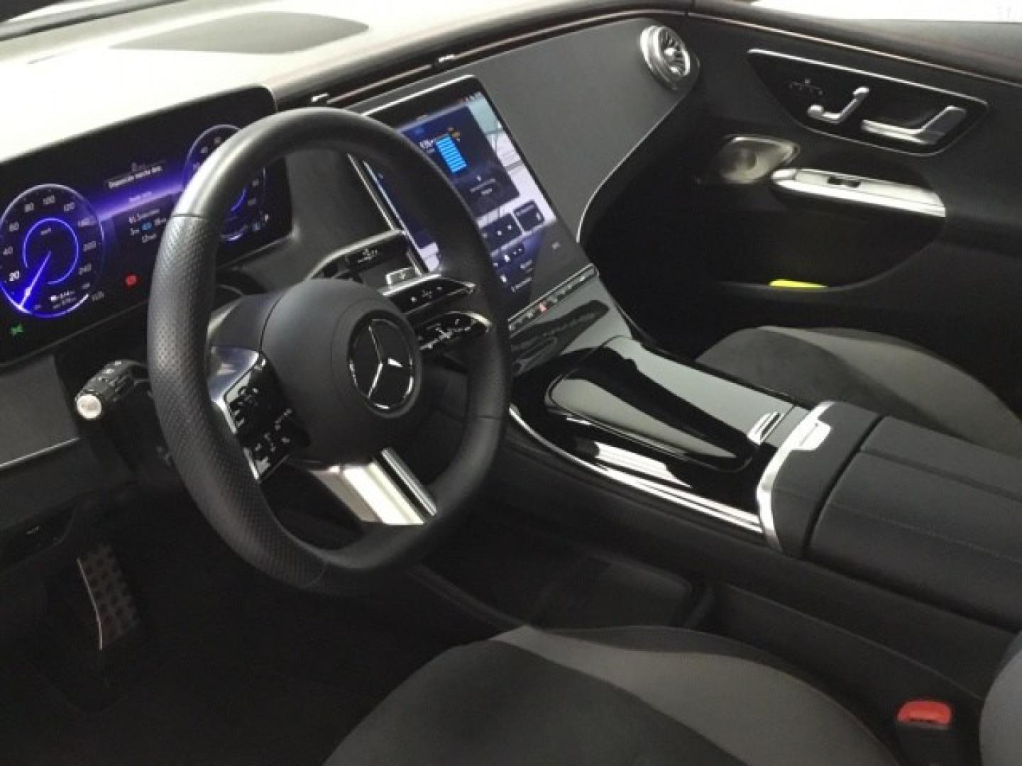 Mercedes Benz EQE 350+ AMG Line Exterieur&Interieur