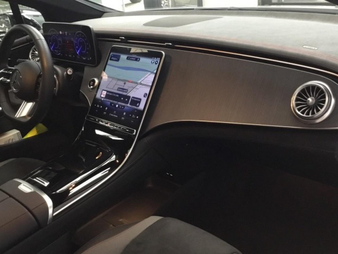 Mercedes Benz EQE 350+ AMG Line Exterieur&Interieur