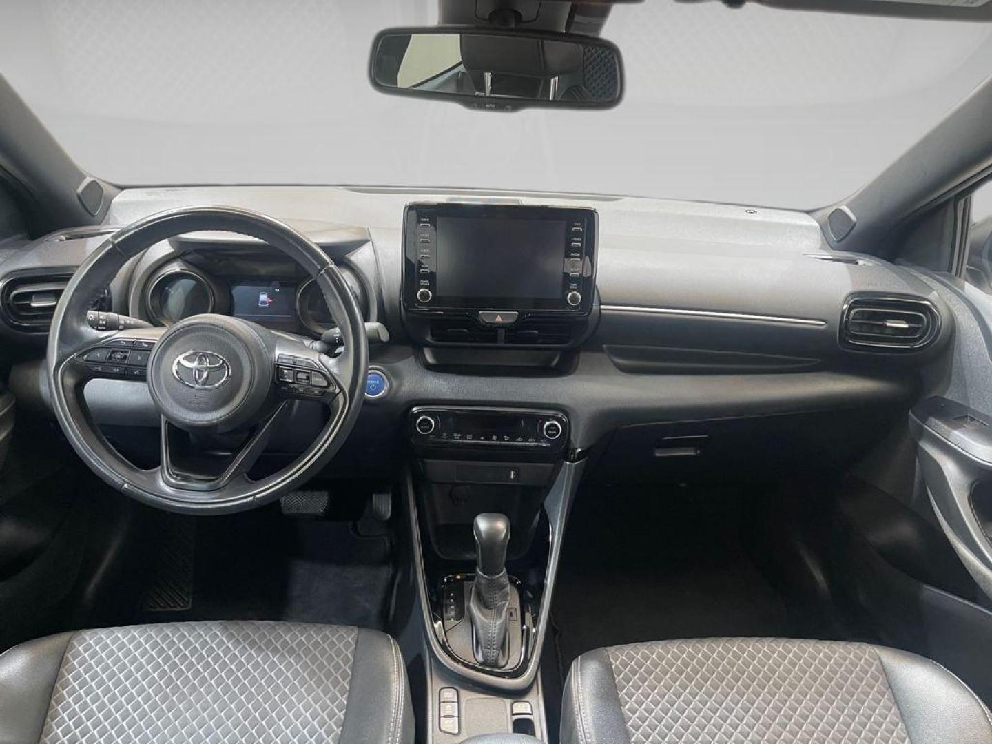 Toyota Yaris 1.5 120H Style Plus 85 kW (116 CV)